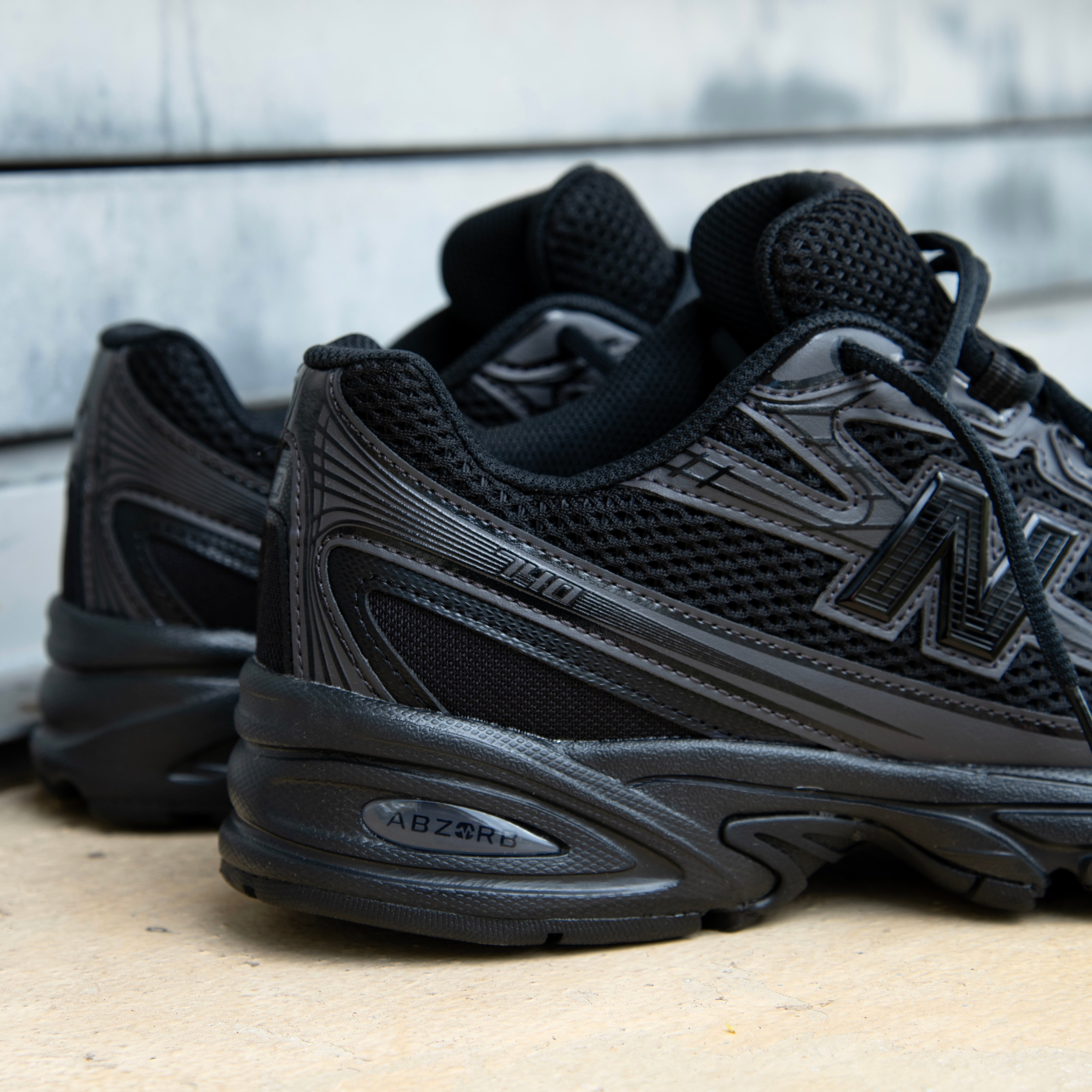 Mens New Balance 740 (Black/Black) - U740B02 - New Balance