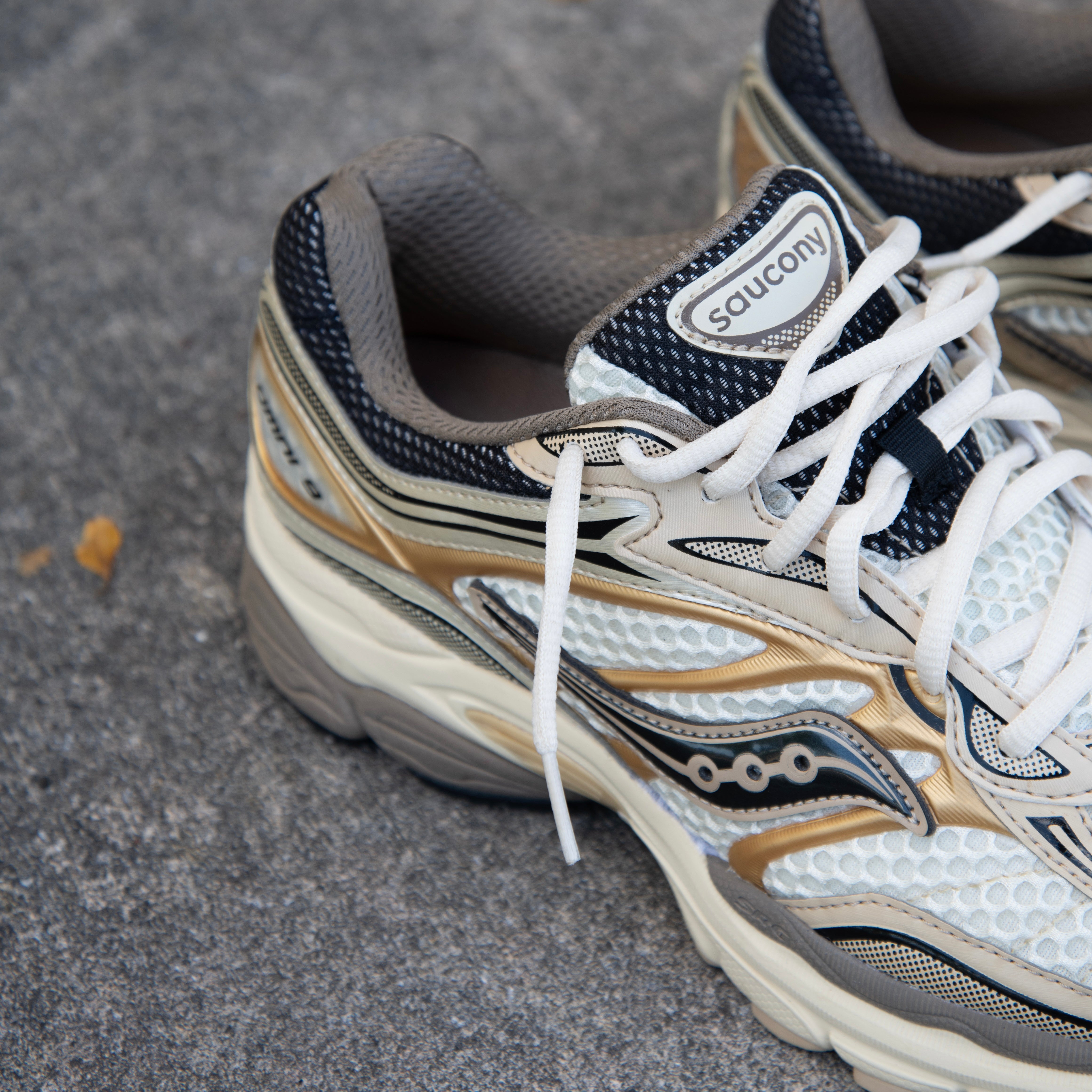 Mens Saucony ProGrid Omni 9 (Gold) - Saucony
