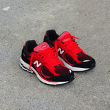 Mens New Balance 2002R (True Red/Black) - U2002RZA
