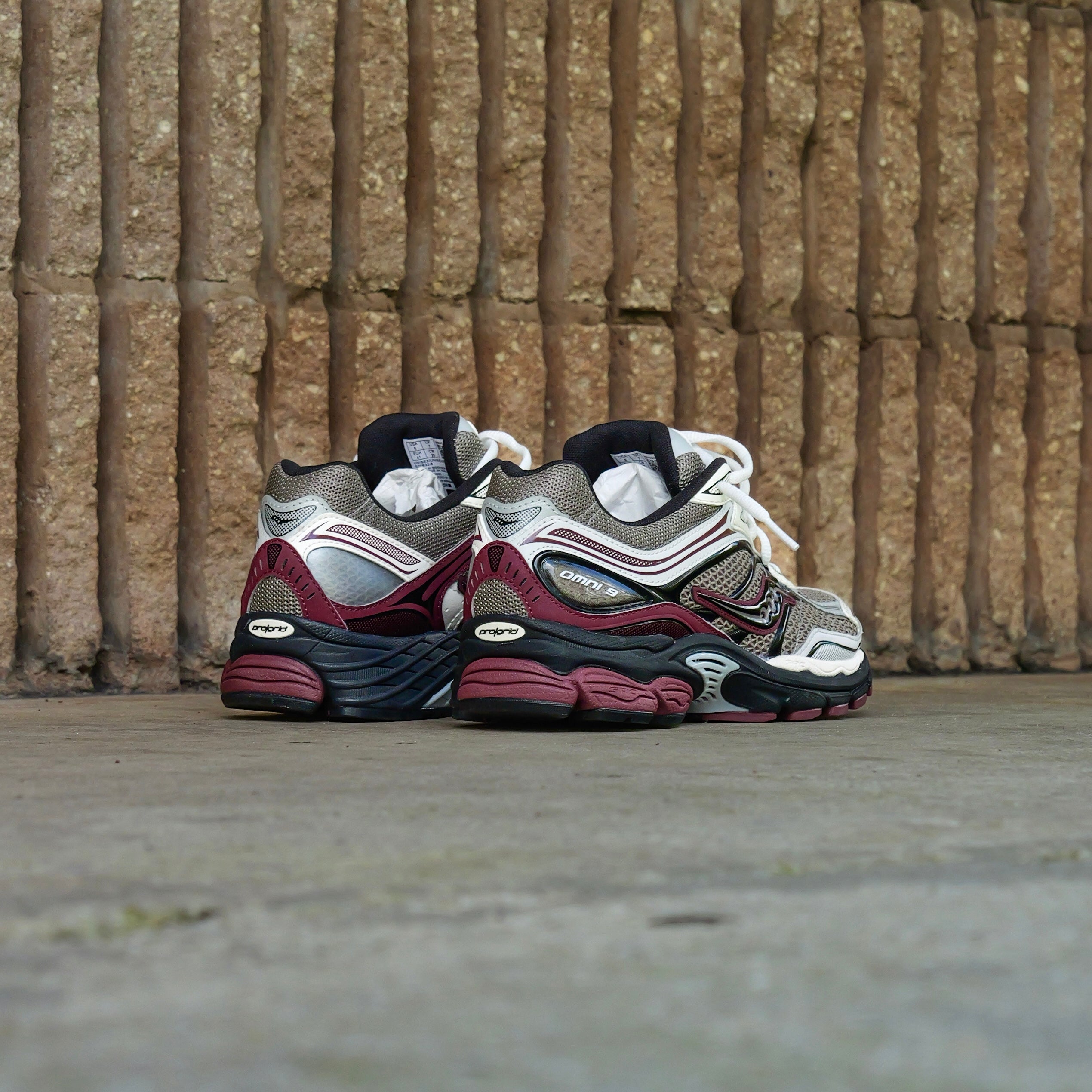 Mens Saucony OG ProGrid Omni 9 (Tan/Maroon) - Saucony