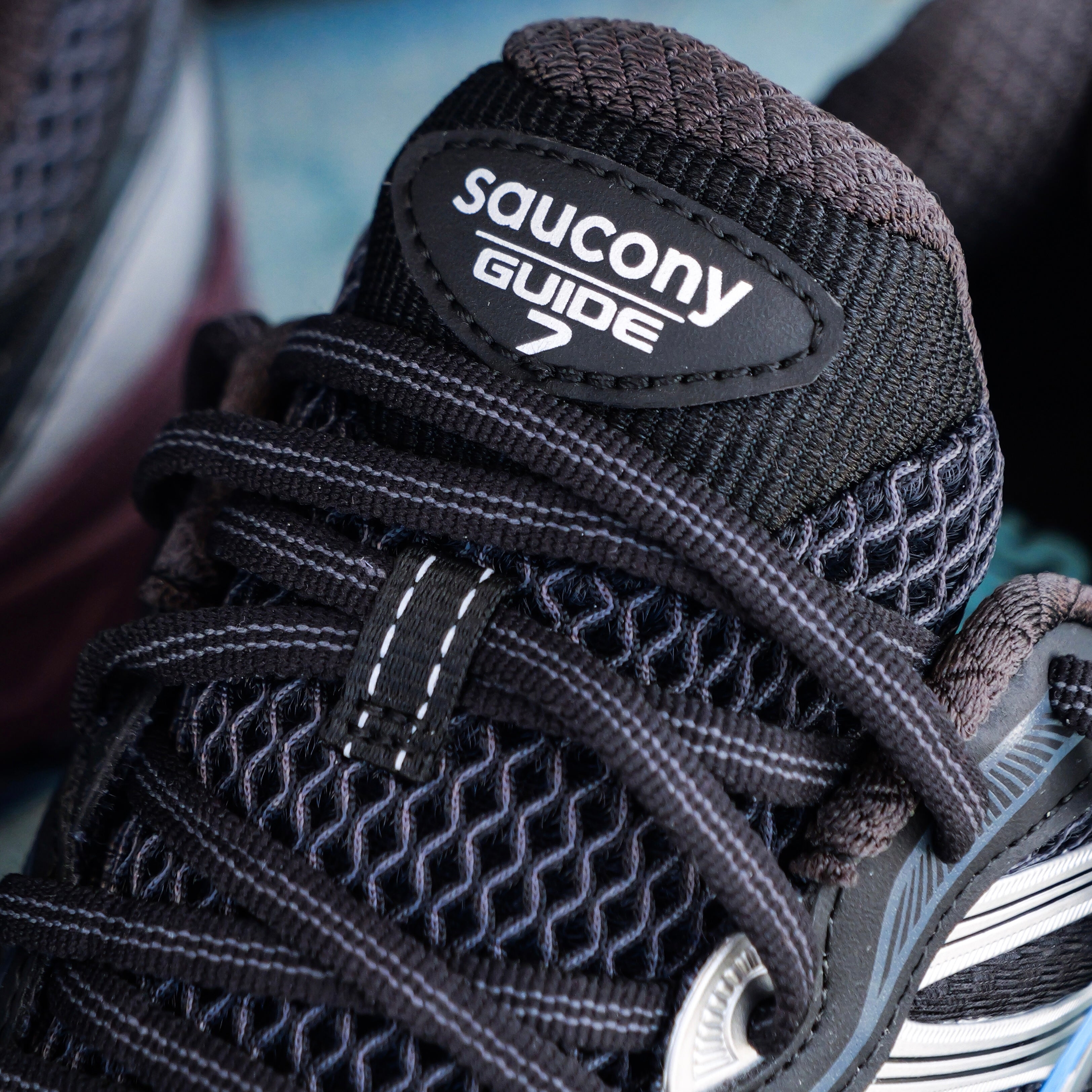 Mens Saucony ProGrid Guide 7 (Black/Multi)