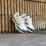 Mens Saucony ProGrid Omni 9 (White/Tumeric) - Saucony