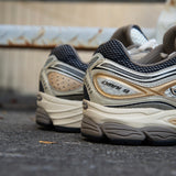Mens Saucony ProGrid Omni 9 (Gold) - Saucony