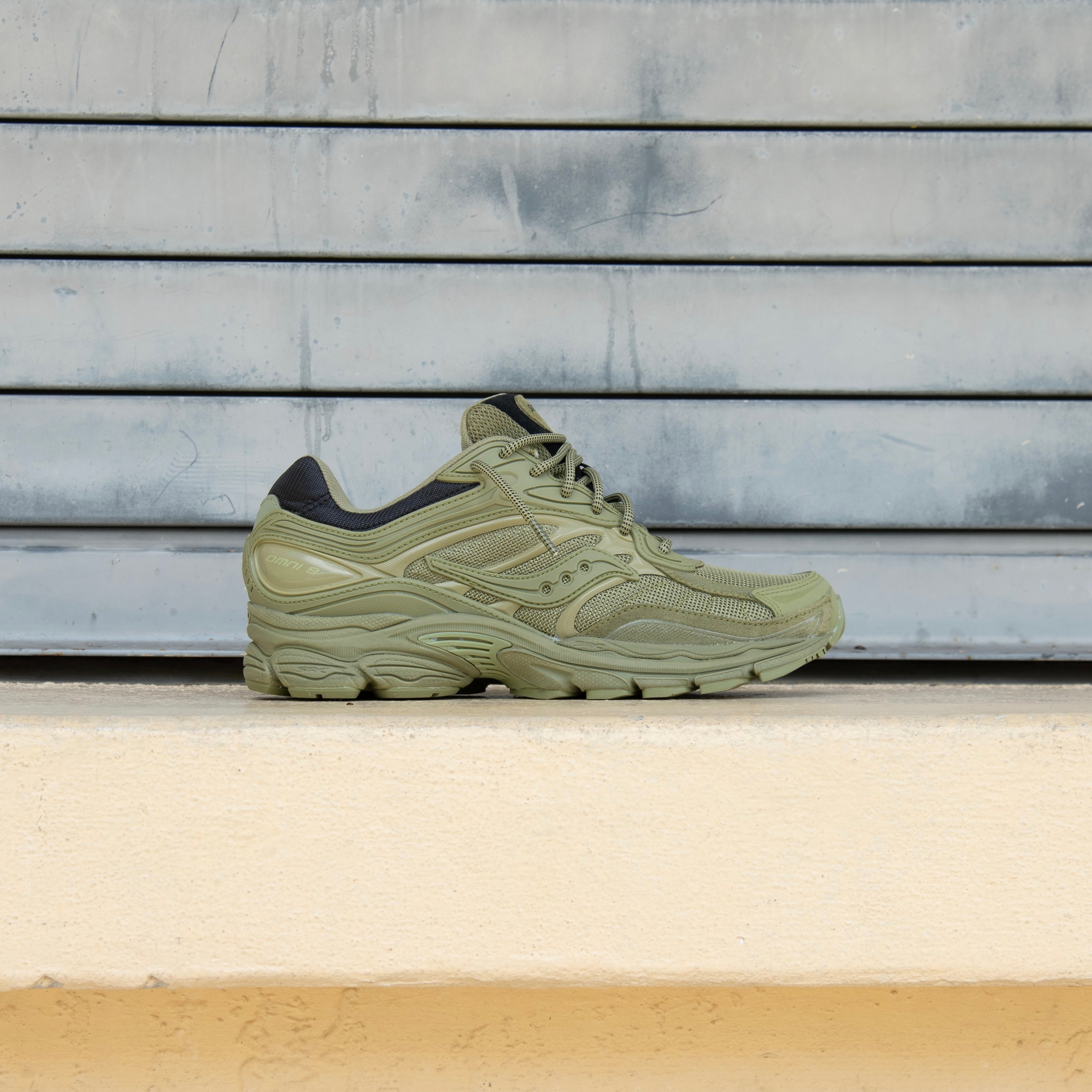Mens Saucony ProGrid Omni 9 (Green/Vert) - Saucony