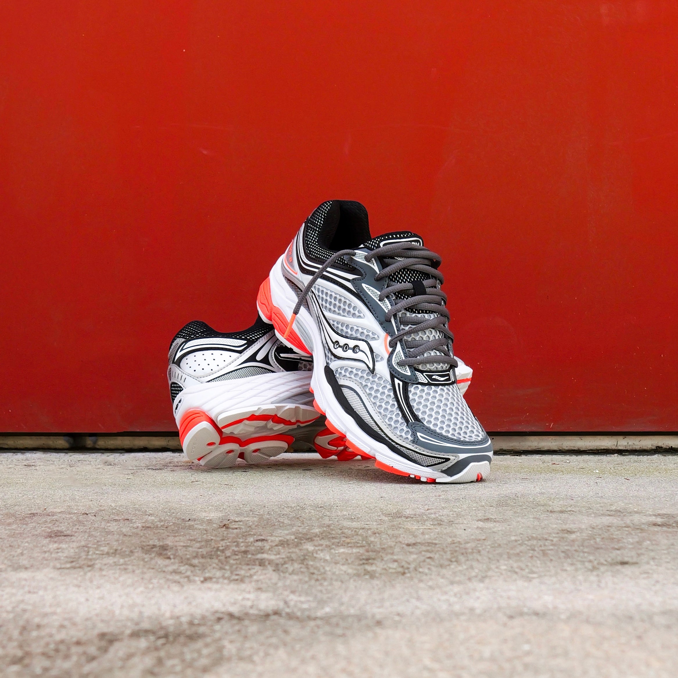 Mens Saucony ProGrid Omni 9 (Cadet/Vizired)