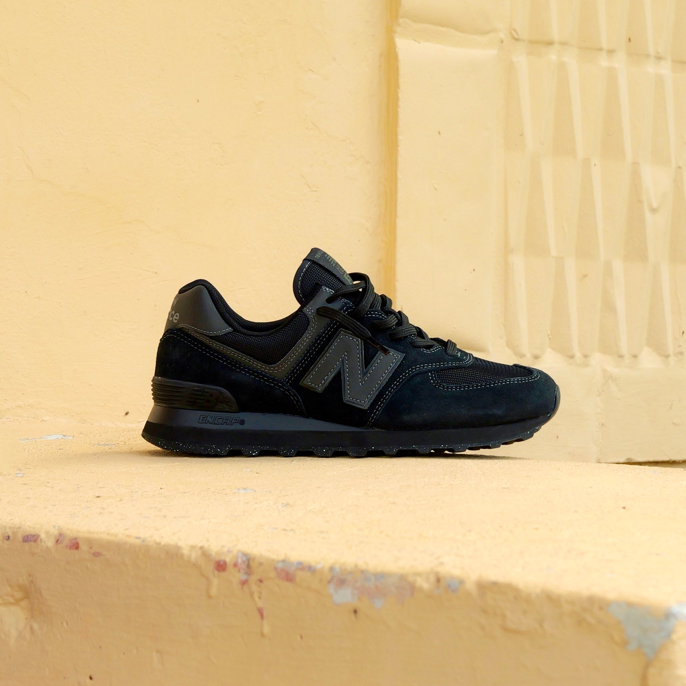 Mens New Balance ML574EVE (Triple Black) - New Balance