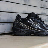Mens New Balance 740 (Black/Metallic Silver) - U740BM2 - New Balance