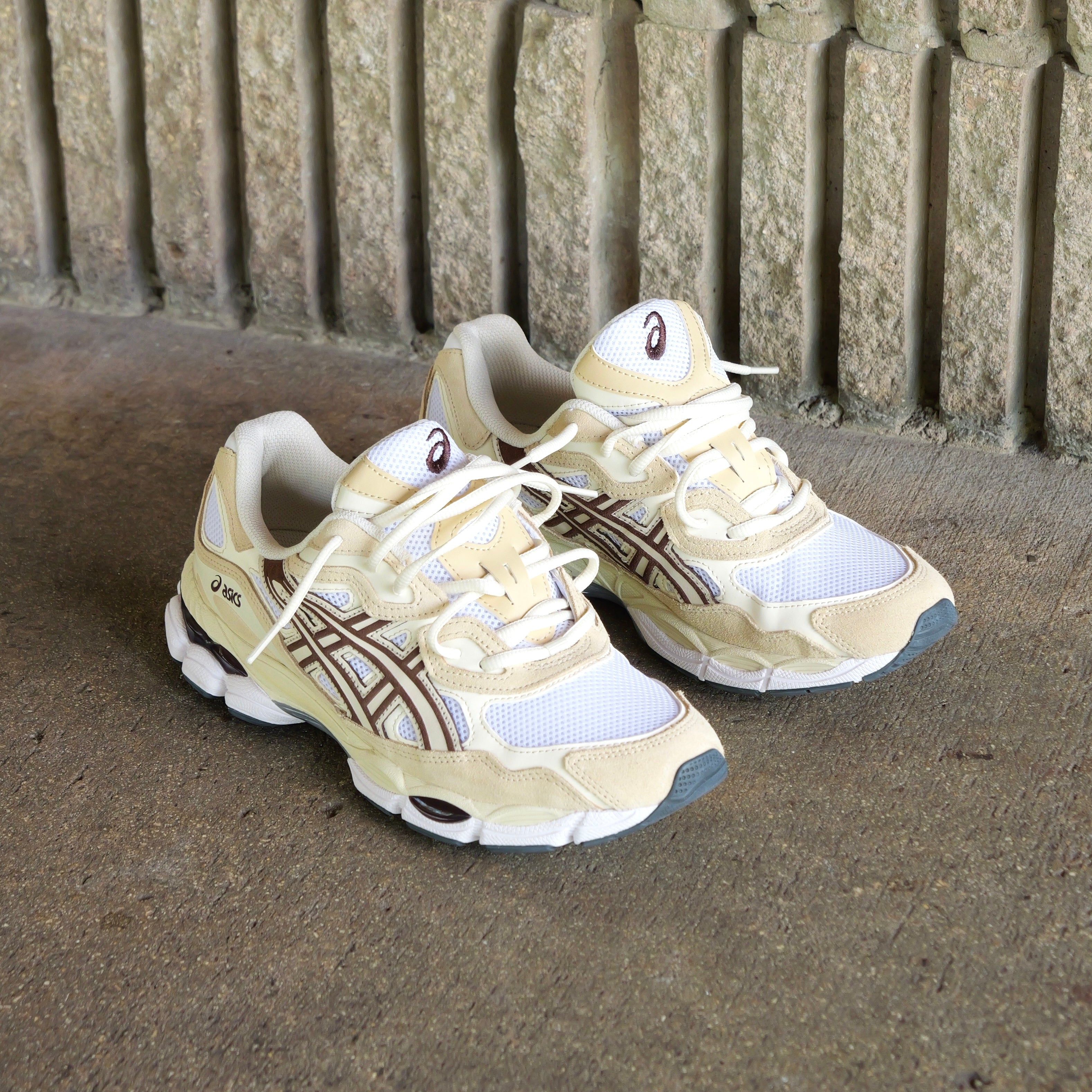 Mens Asics Gel-NYC (White/Roasted Coffee) - ASICS
