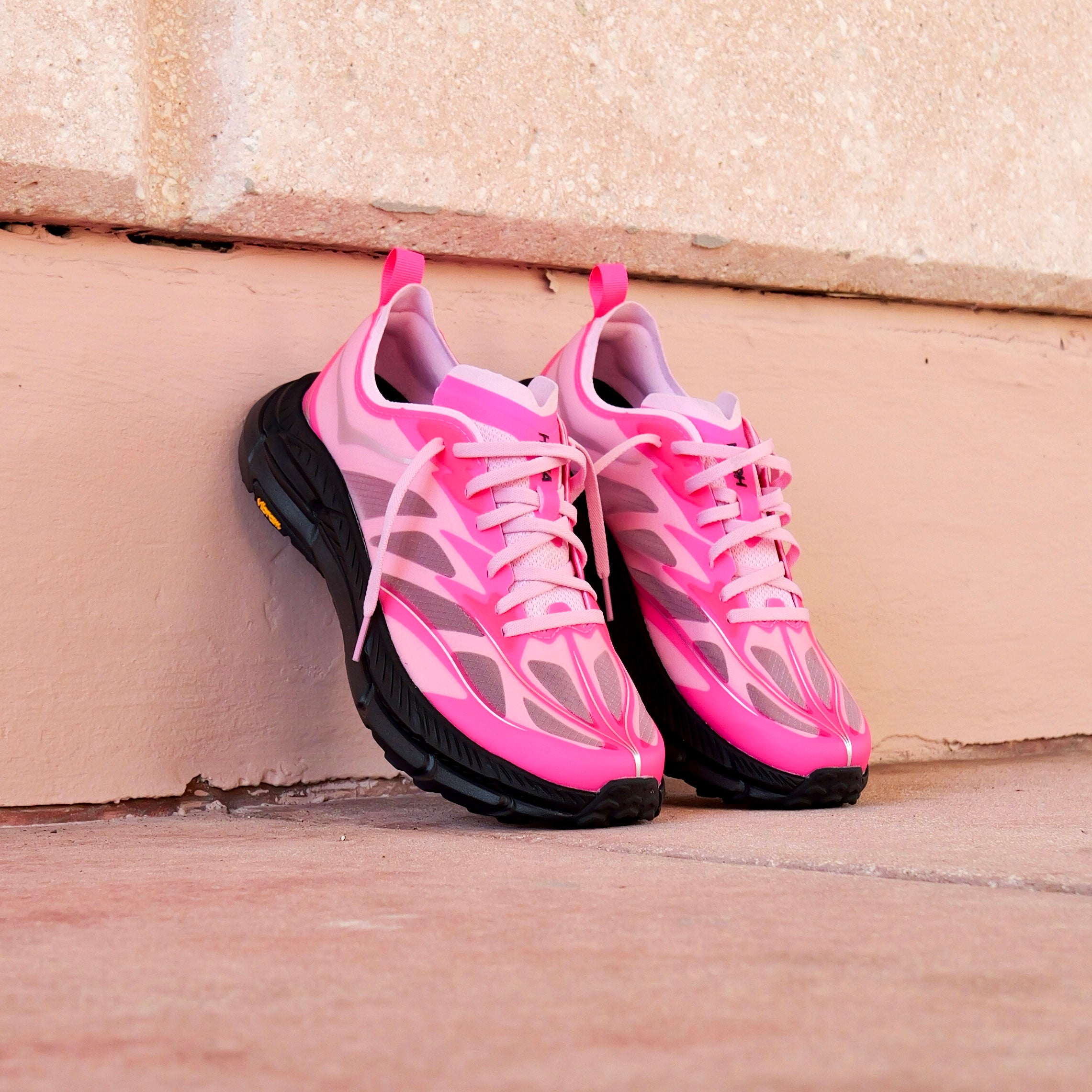 Hoka Mafate Speed 4 Lite (Pink/Black) - HOKA