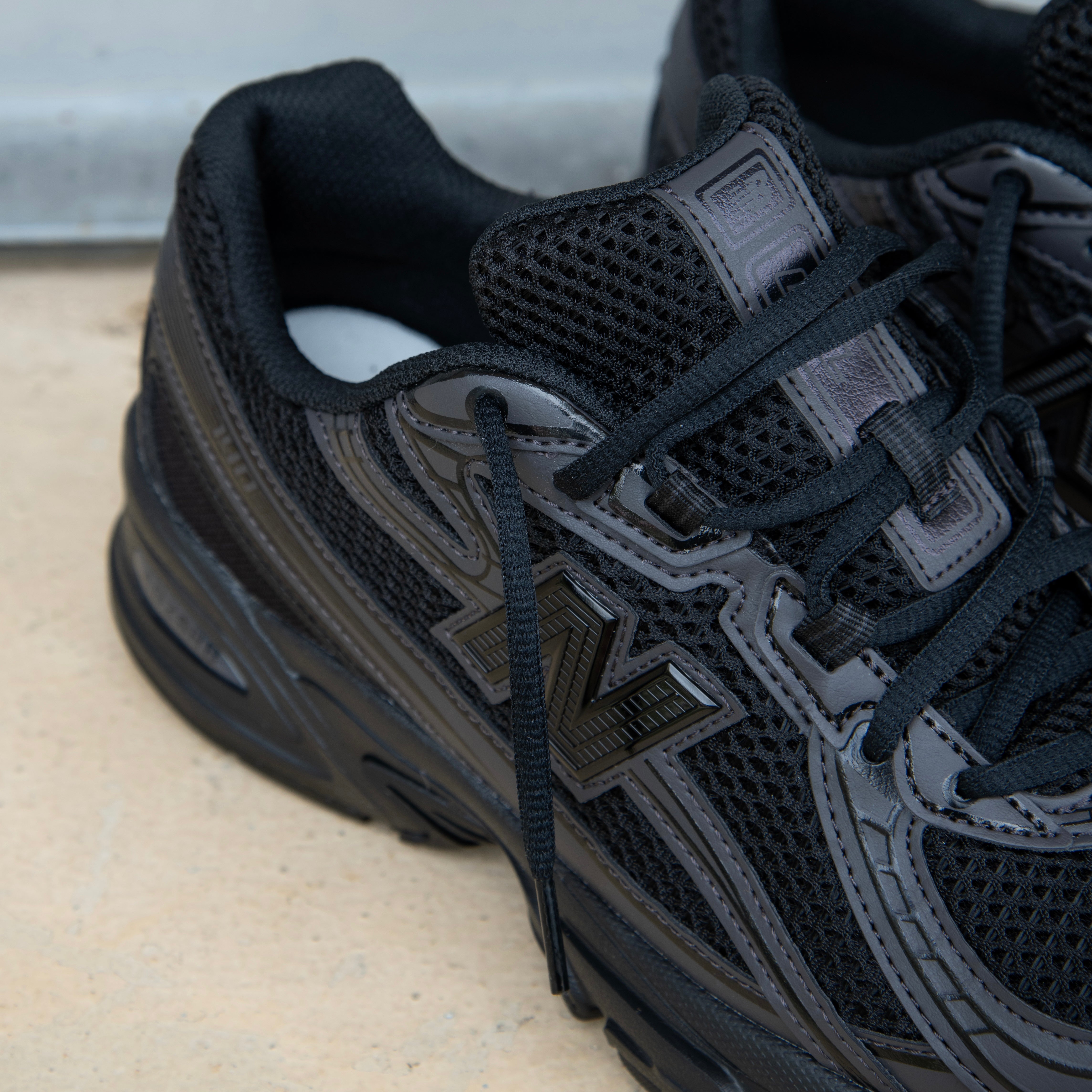 Mens New Balance 740 (Black/Black) - U740B02 - New Balance