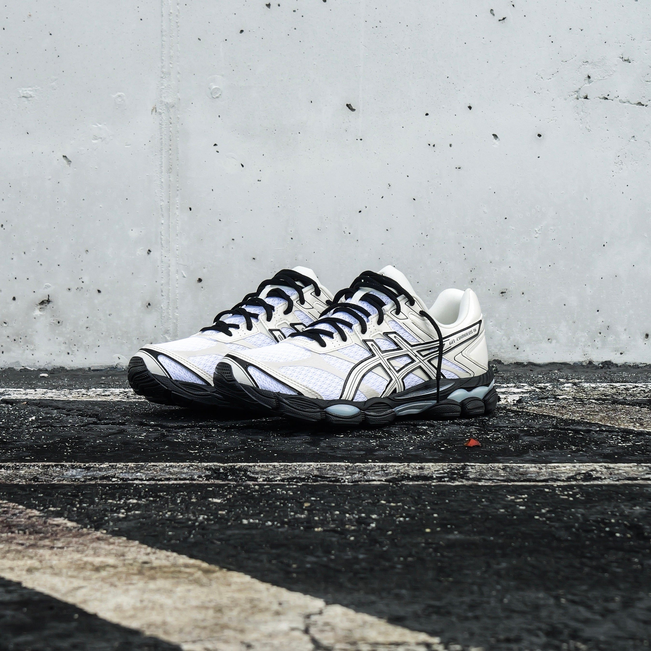 Mens Asics Gel-Cumulus 16 (White/Cream)