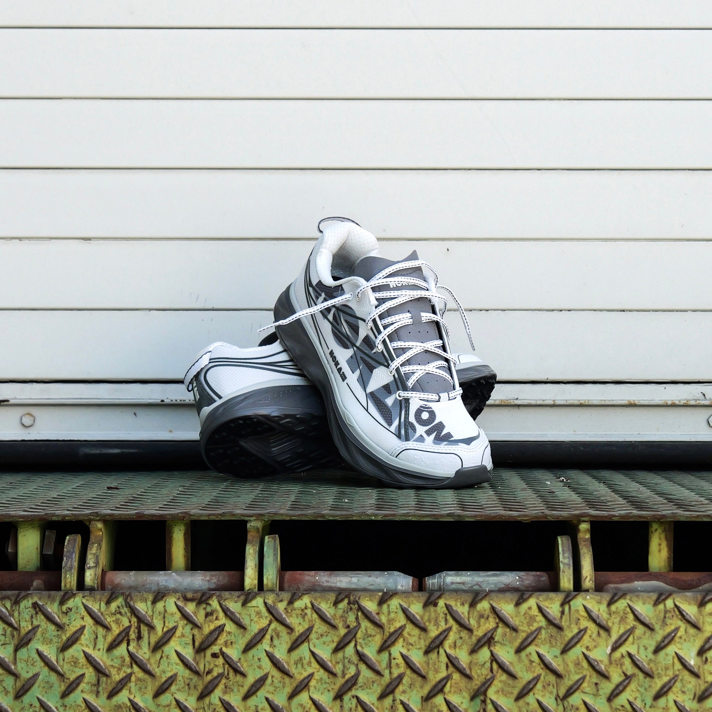 Hoka U Huaka Pro (Cosmic Grey/Satellite Grey)