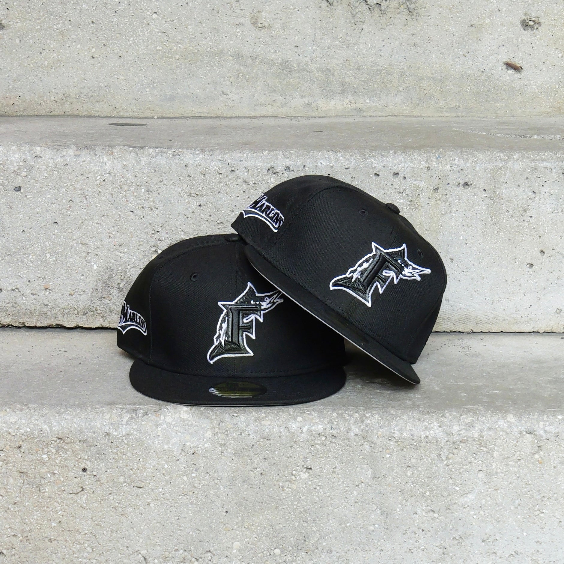 New Era Florida Marlins Side Patch Fitted (Black) - New Era