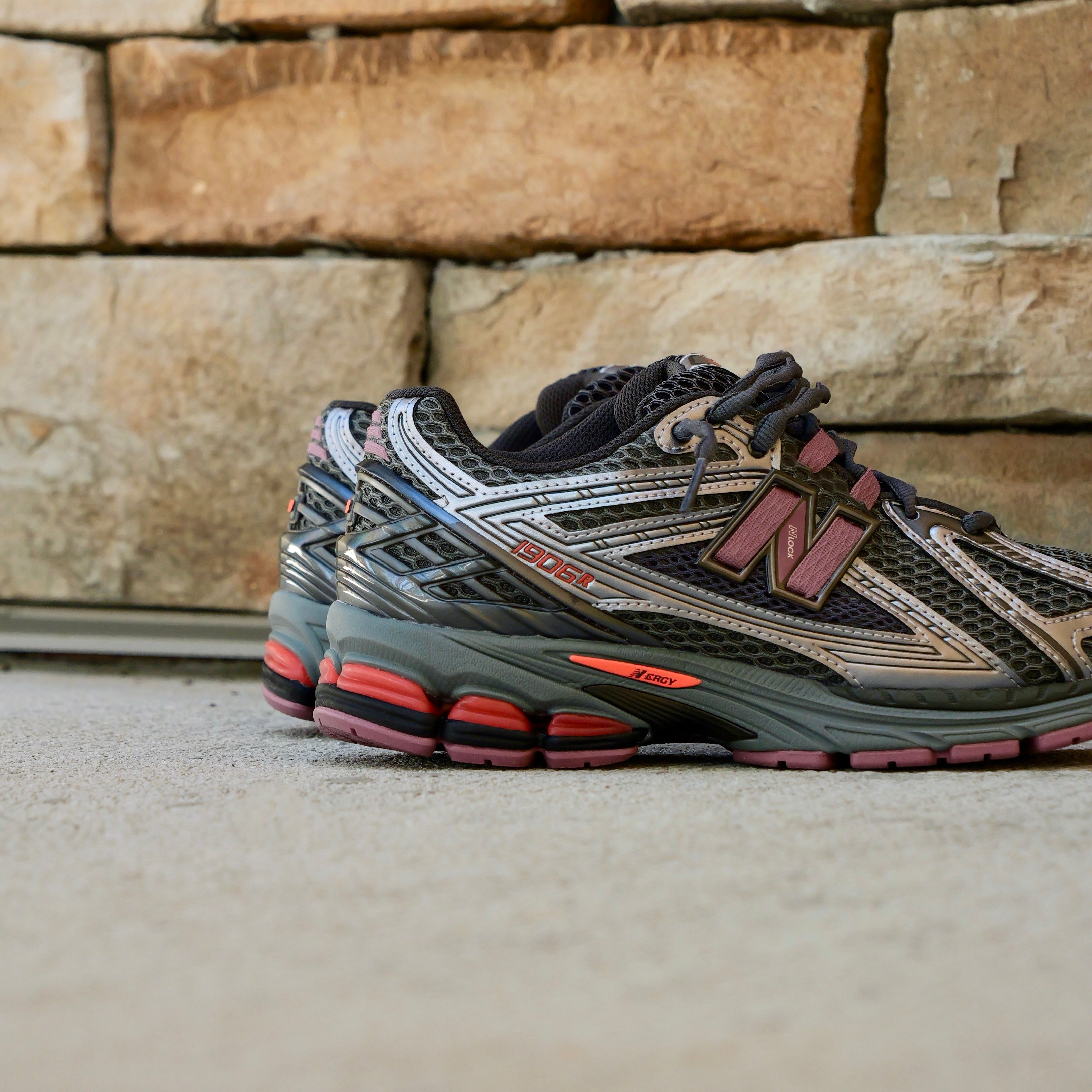 Mens New Balance 1906R (Metallic Rosewood) U190629R - New Balance