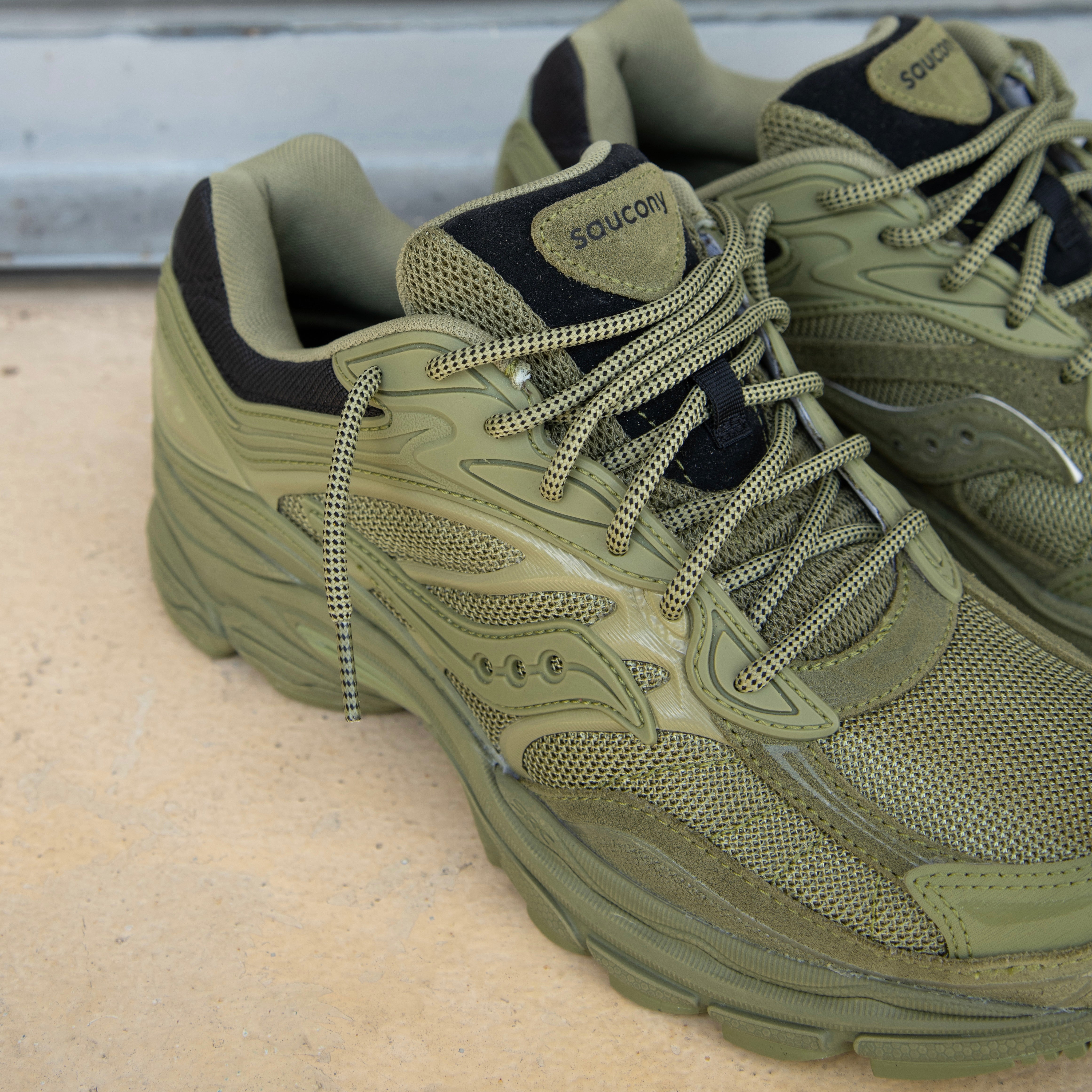 Mens Saucony ProGrid Omni 9 (Green/Vert) - Saucony