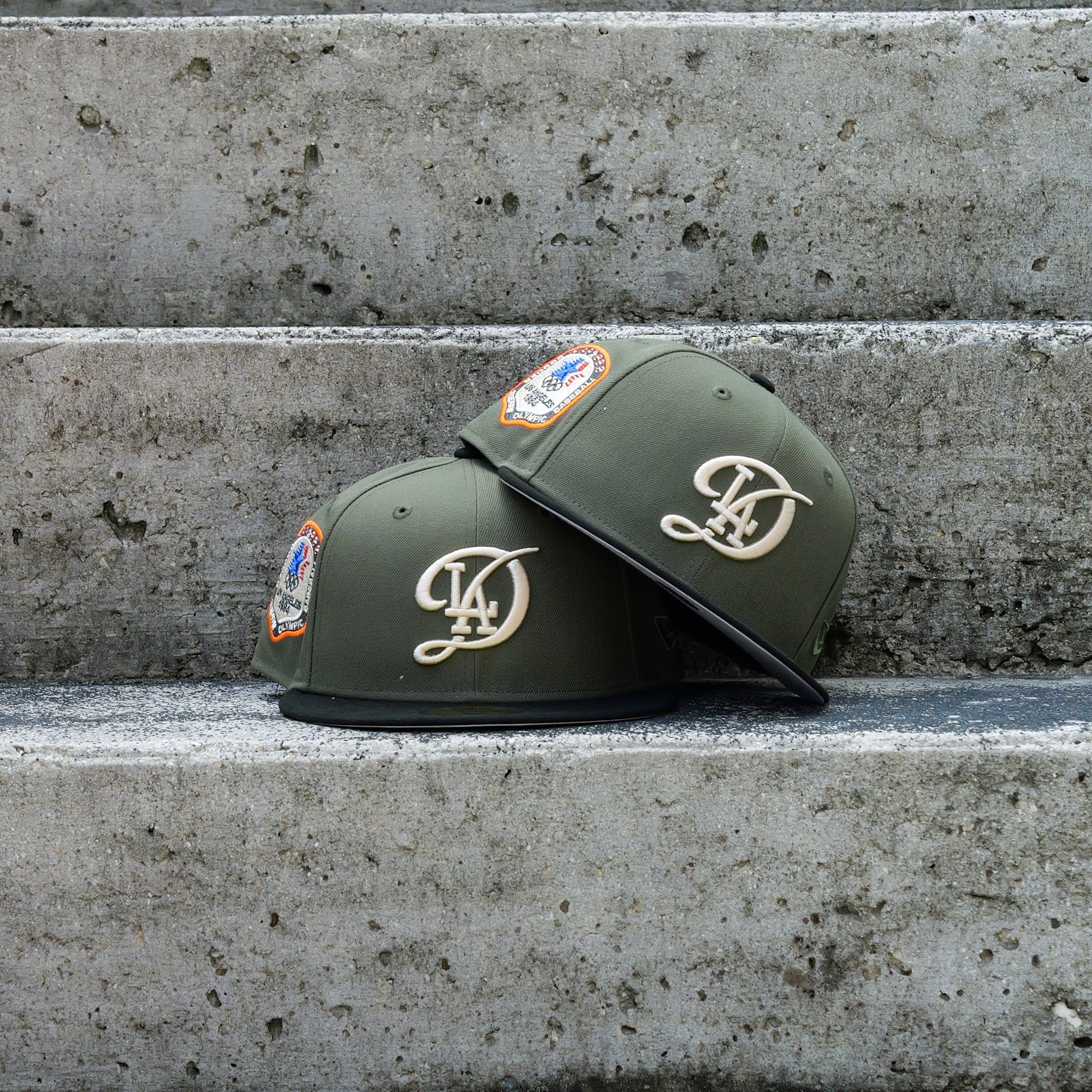 New Era Los Angeles Dodgers 1984 Olympic Stadium Side Patch Fitted - New Era