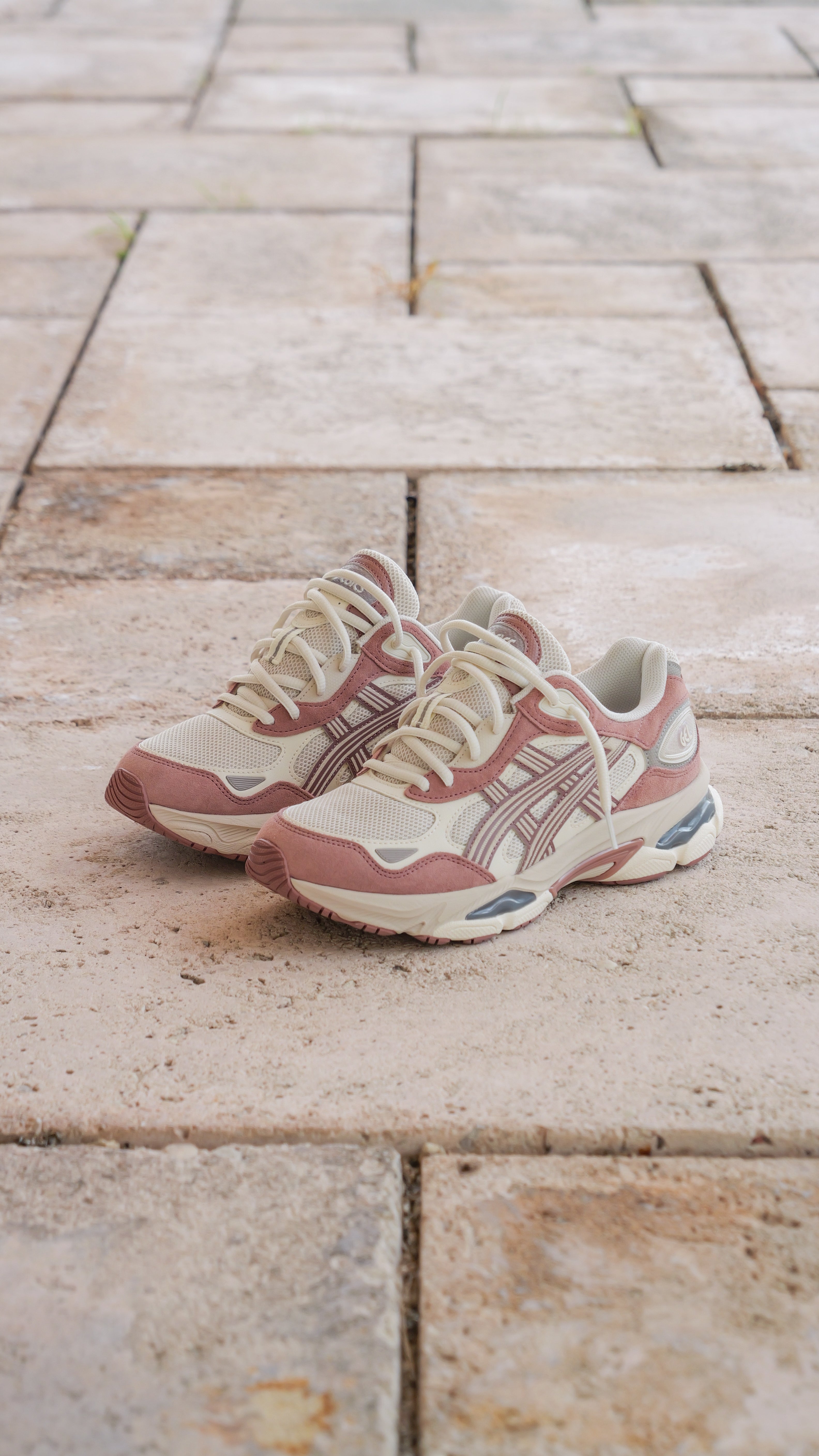 Mens Asics Gel-NYC 2.0 (Oatmeal/Umeboshi)
