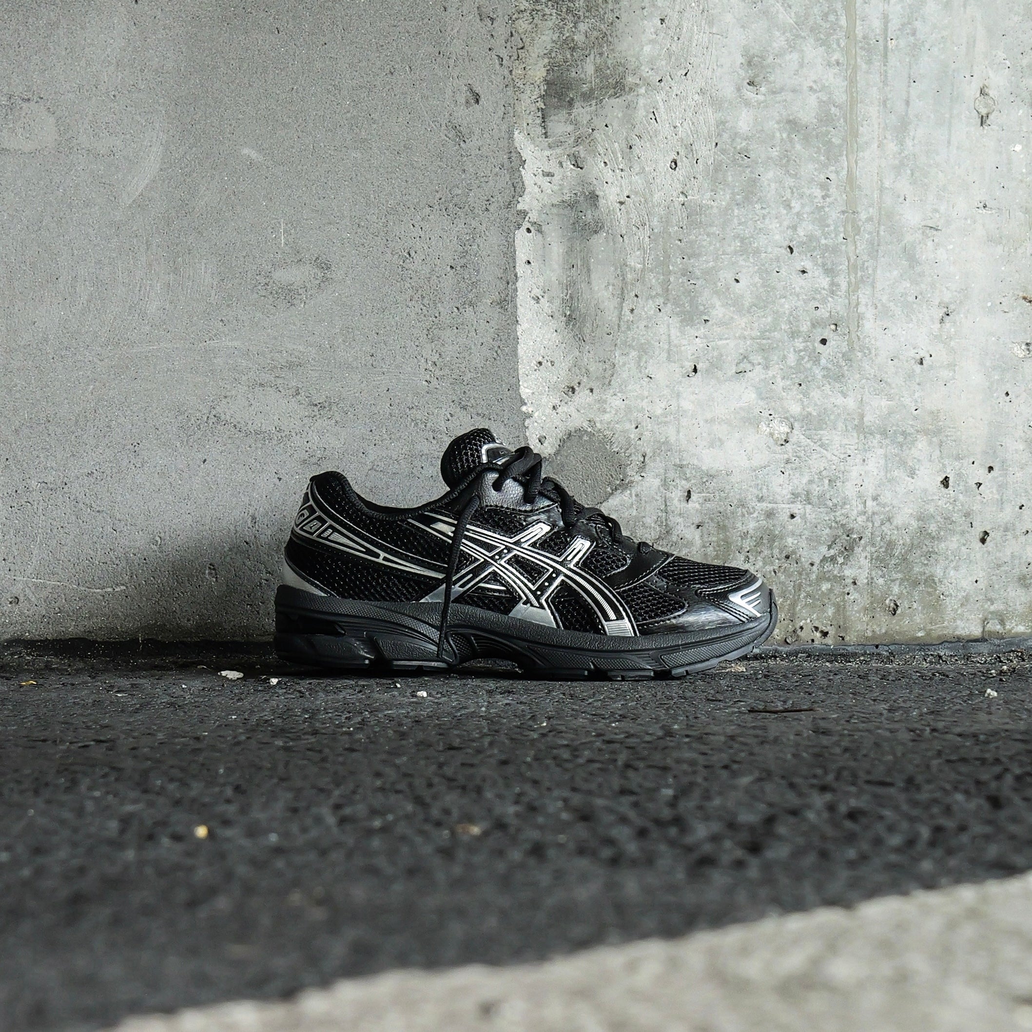 Asics Gel-1130 Grade School (Black/Pure Silver)
