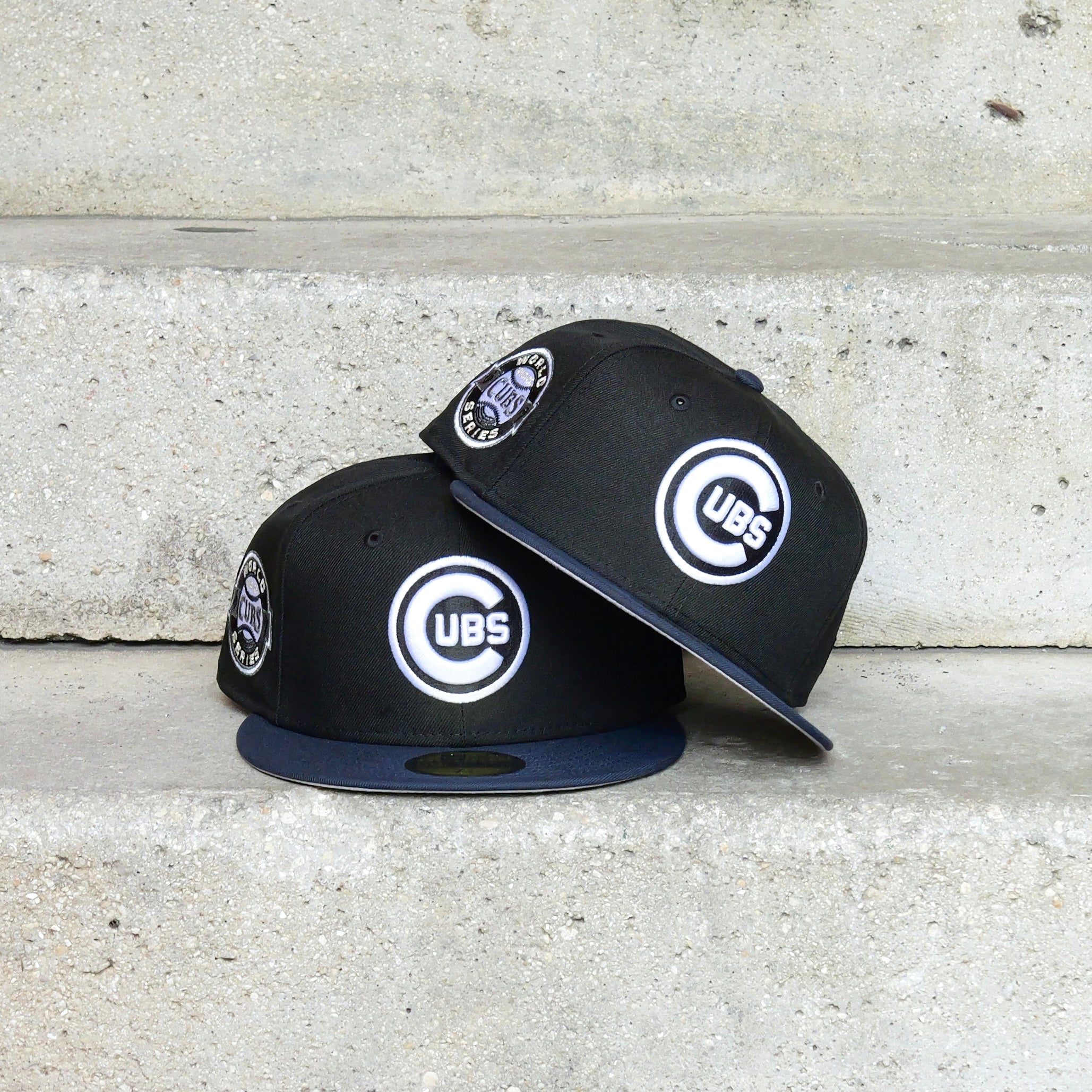 New Era Chicago Cubs World Series Side Patch Fitted (Black/Navy) - New Era