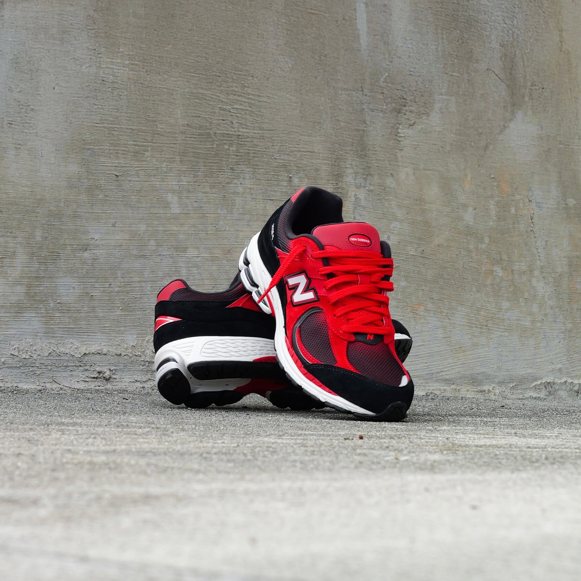 Mens New Balance 2002R (True Red/Black) - U2002RZA