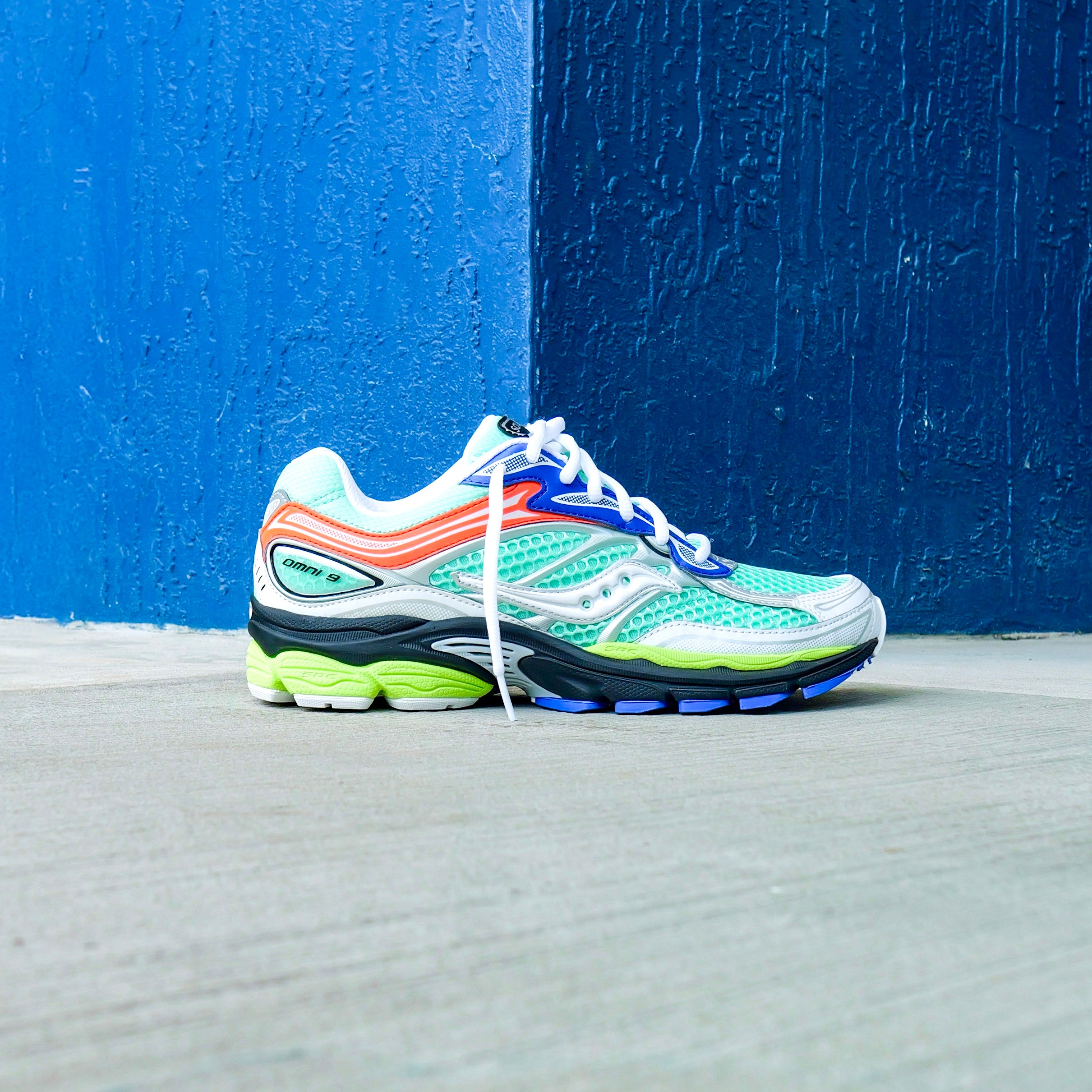 Mens Saucony ProGrid Omni 9 (Mint/Multi)
