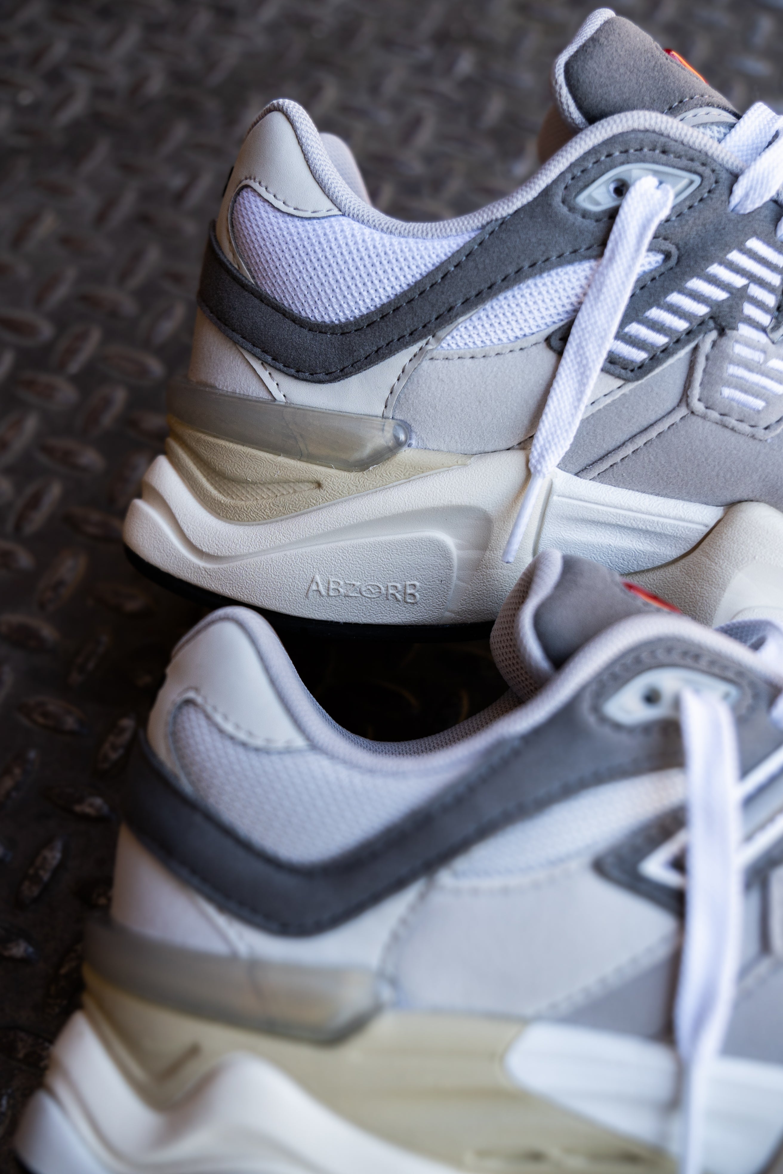 Gradeschool New Balance 9060 (Cement Grey)