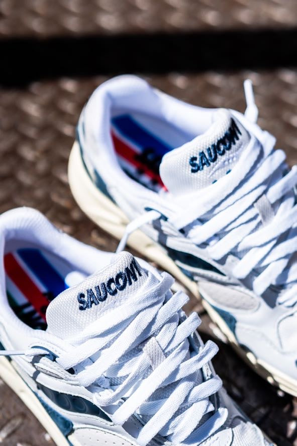 Mens Saucony Grid Shadow 2 (White/Navy) - Saucony