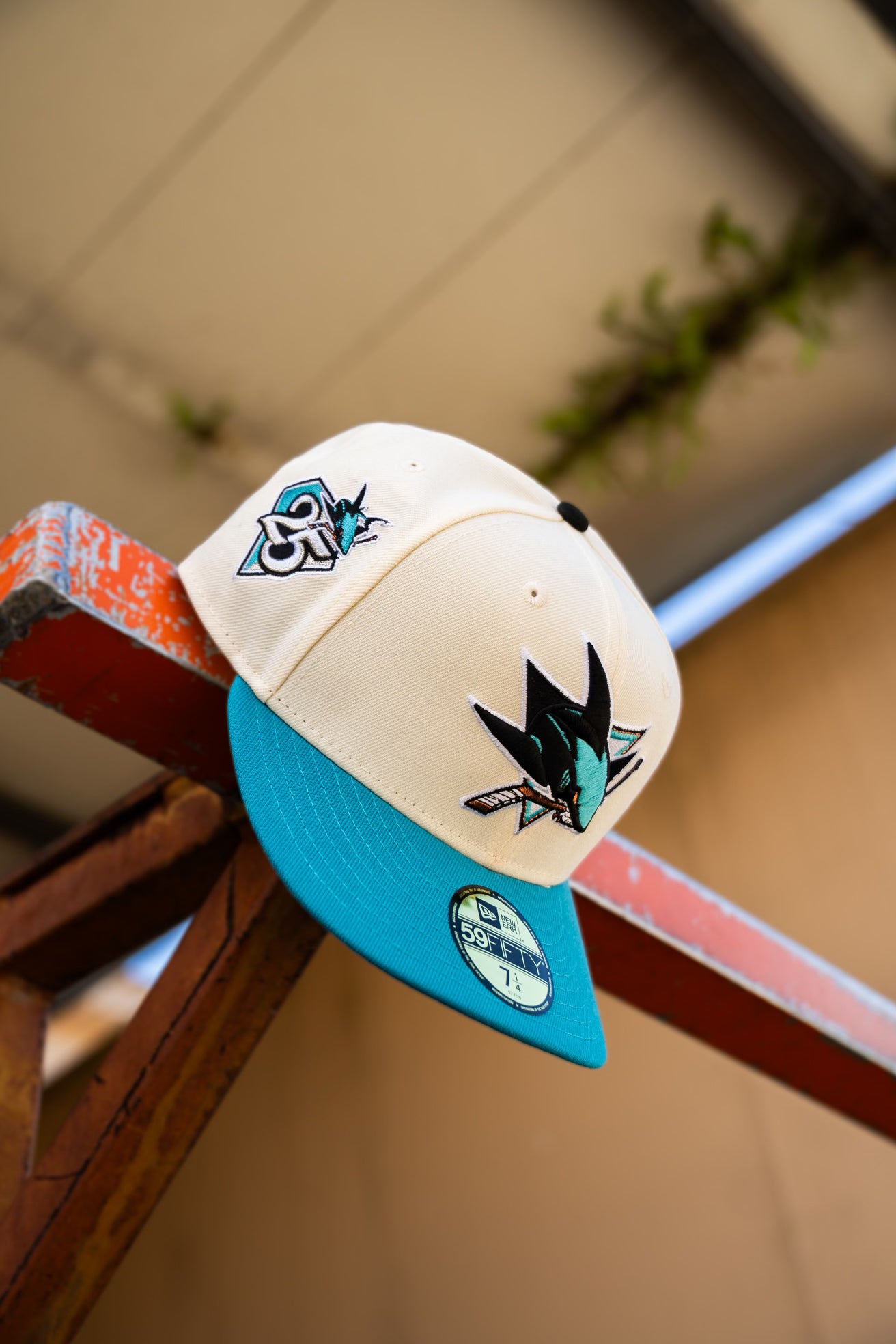 New Era San Jose Sharks 25th Anniversary Pink UV 59Fifty Fitted (Off White/Teal)