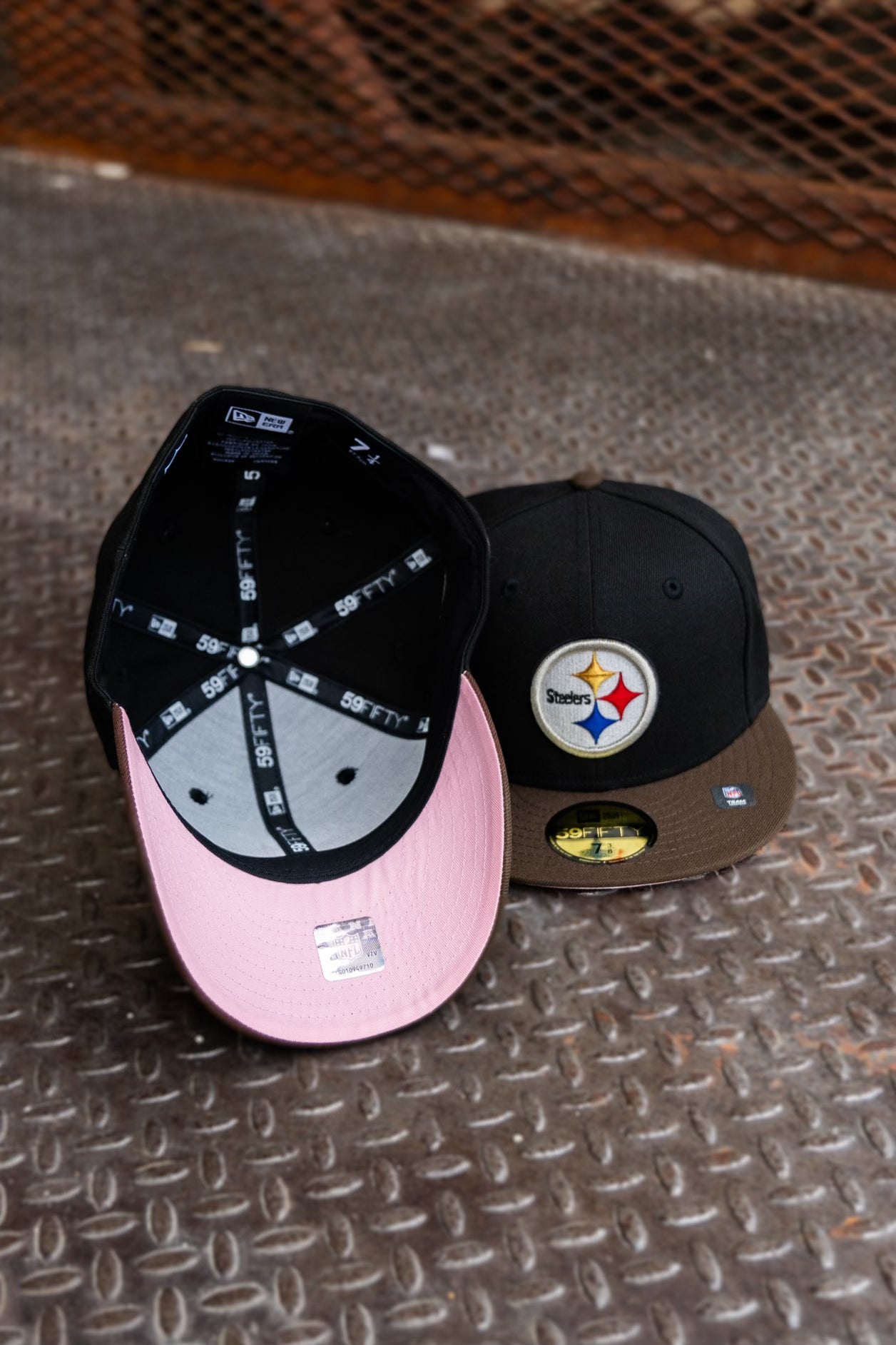 New Era Pittsburgh Steelers 75th Season Pink UV (Black/Mocha) 59Fifty Fitted - New Era