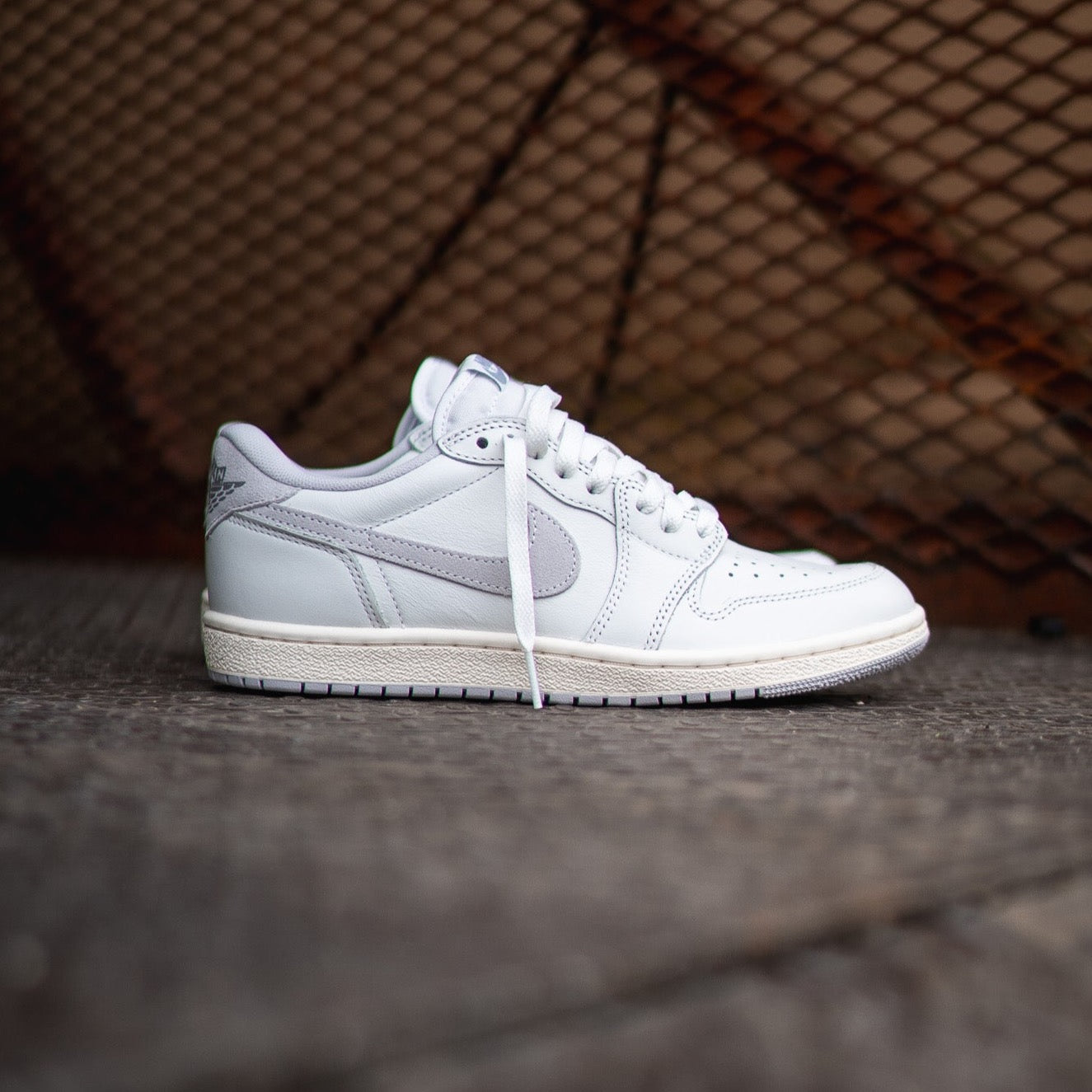 Mens Air Jordan 1 Low 85 (Summit White/Light Smoke Grey) - Nike