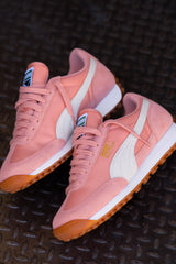 Womens Puma Easy Rider Vintage (Deeva Peach/Alpinesnow/Puma Gold) - Puma