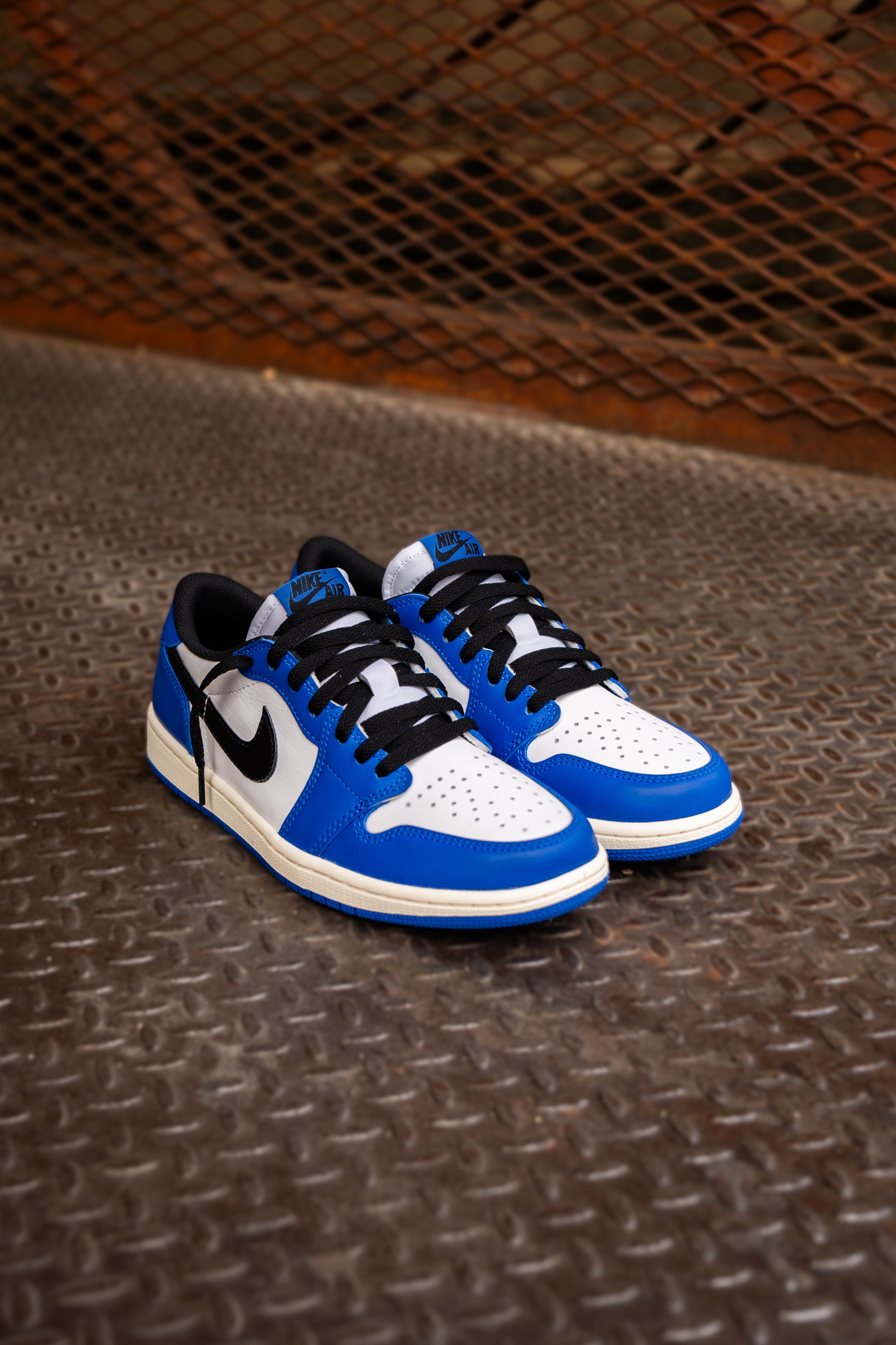 Mens Air Jordan 1 Retro Low OG (Game Royal)