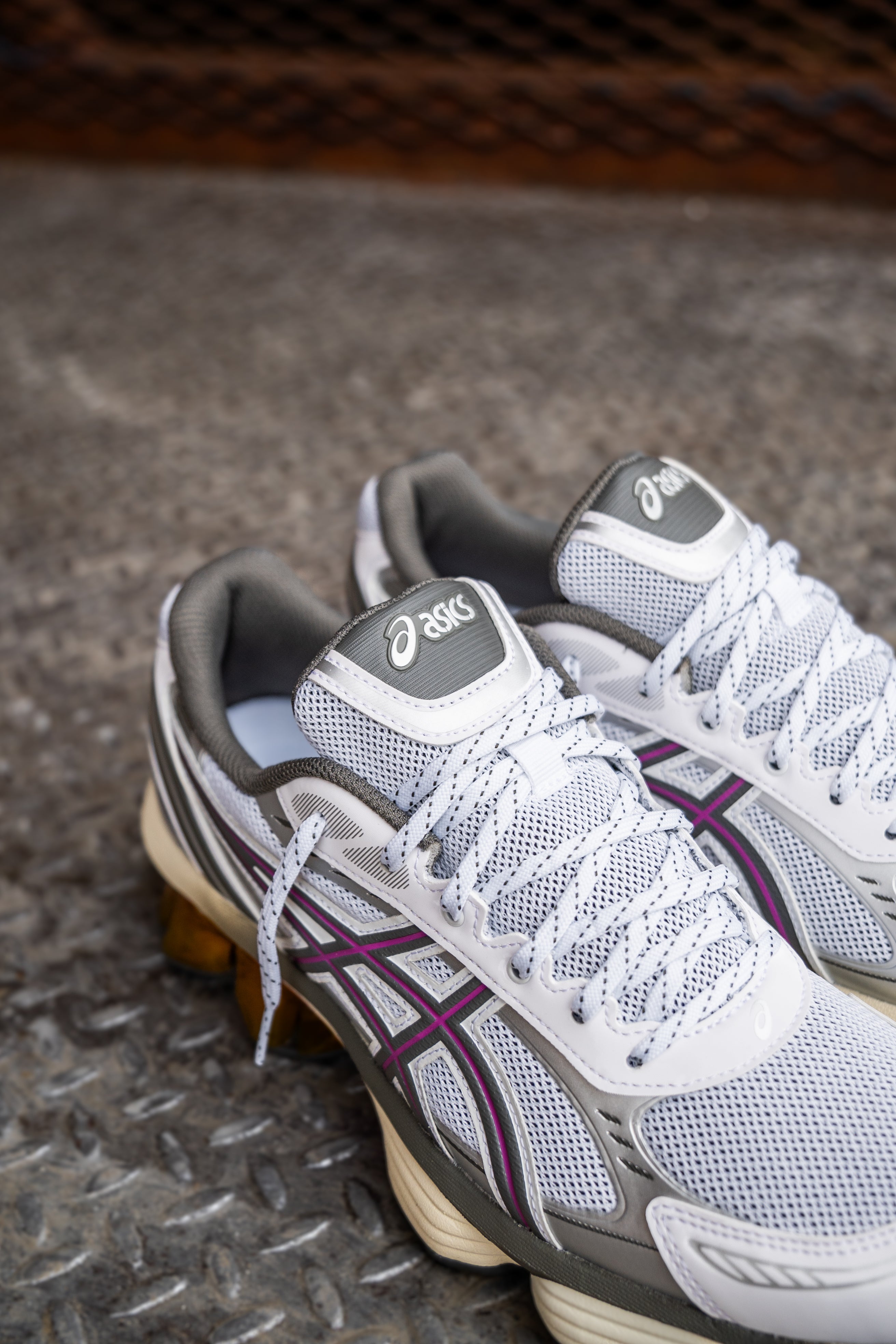 Mens Asics Gel-Kinetic Fluent (White/Truffle Grey) - Asics