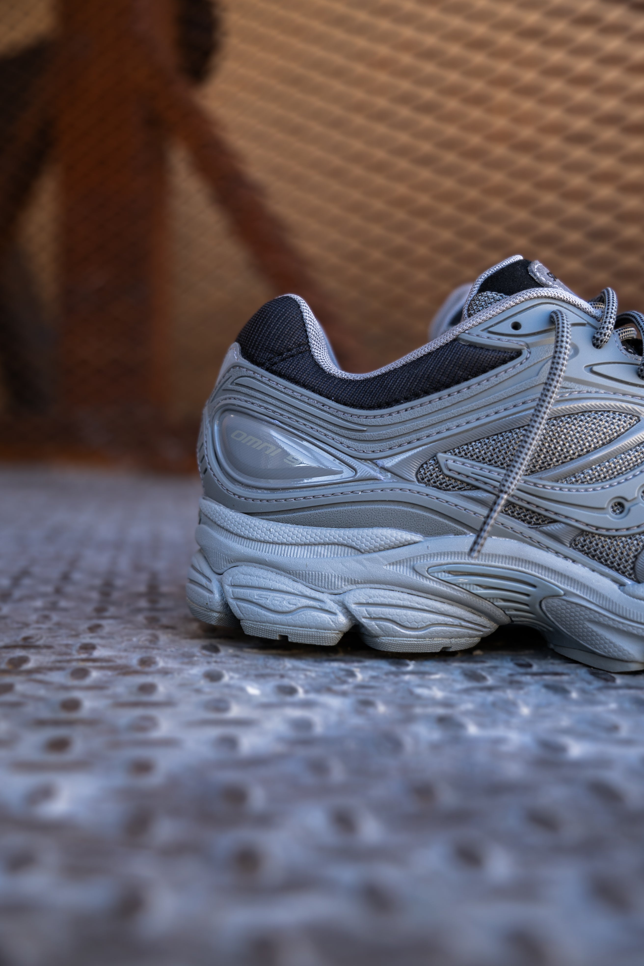 Mens Saucony ProGrid Omni 9 (Grey/Gris) - Saucony