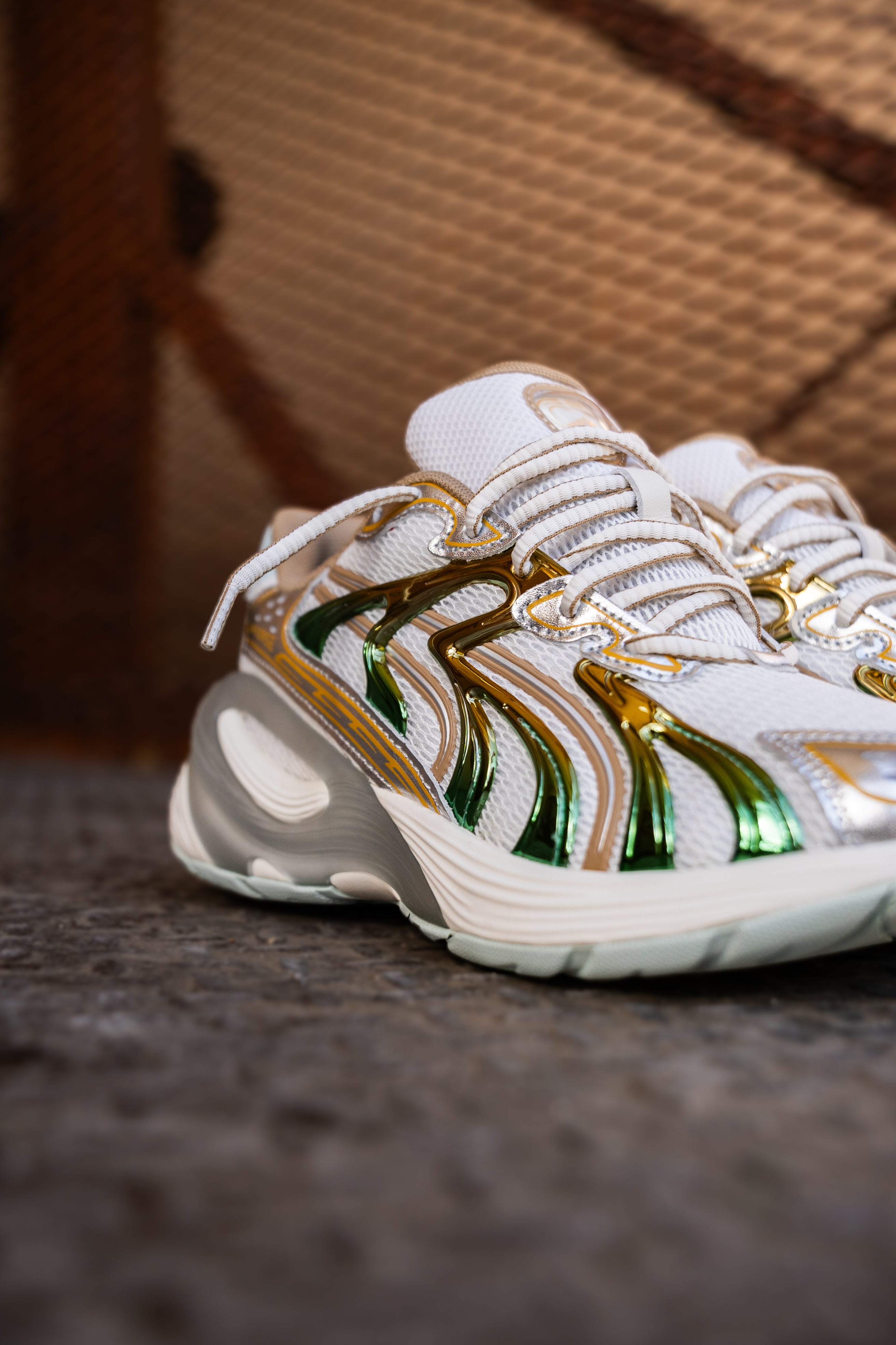 Womens Puma Inverse Shimmer (Warm White/Archive Gold) - Puma