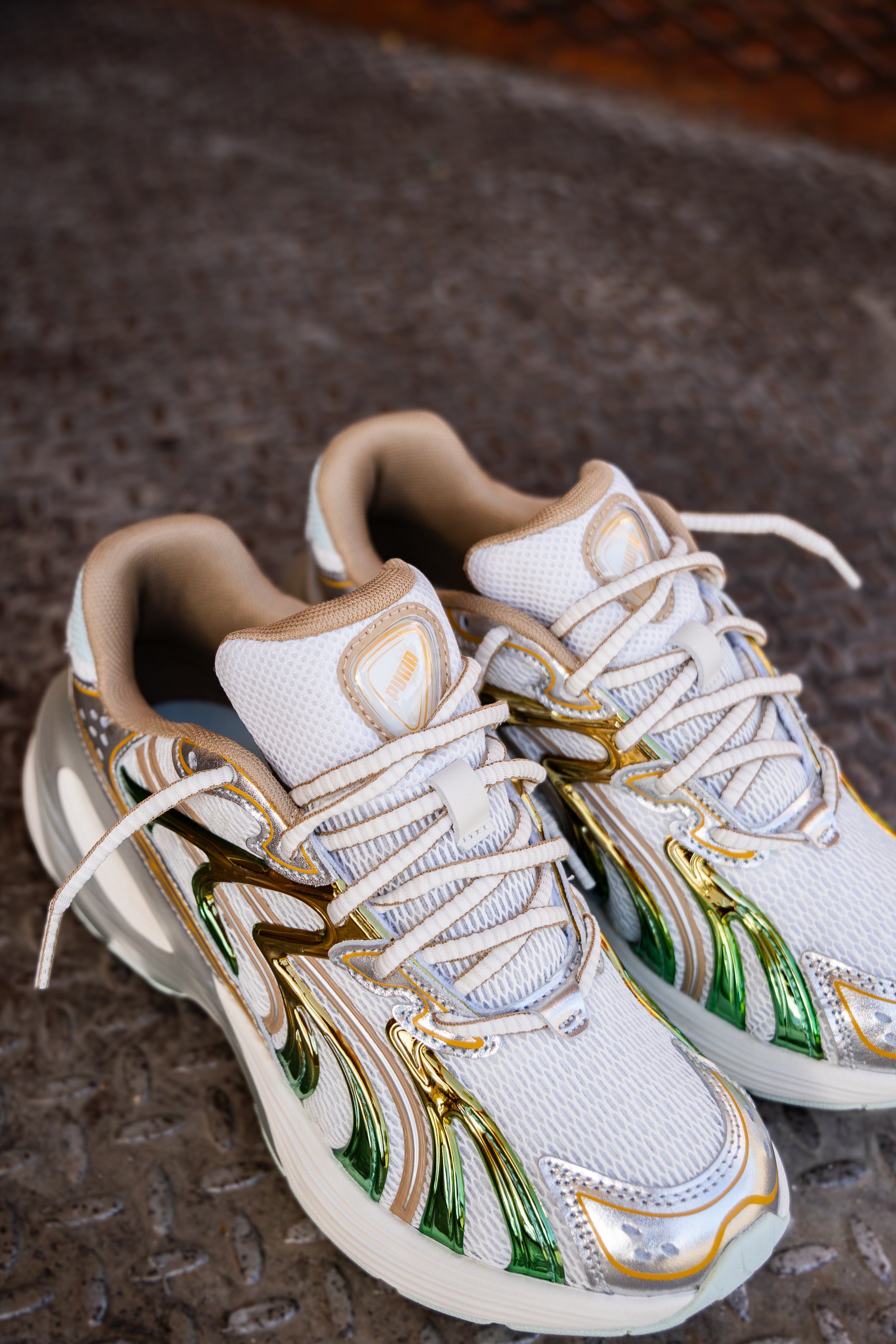 Womens Puma Inverse Shimmer (Warm White/Archive Gold) - Puma