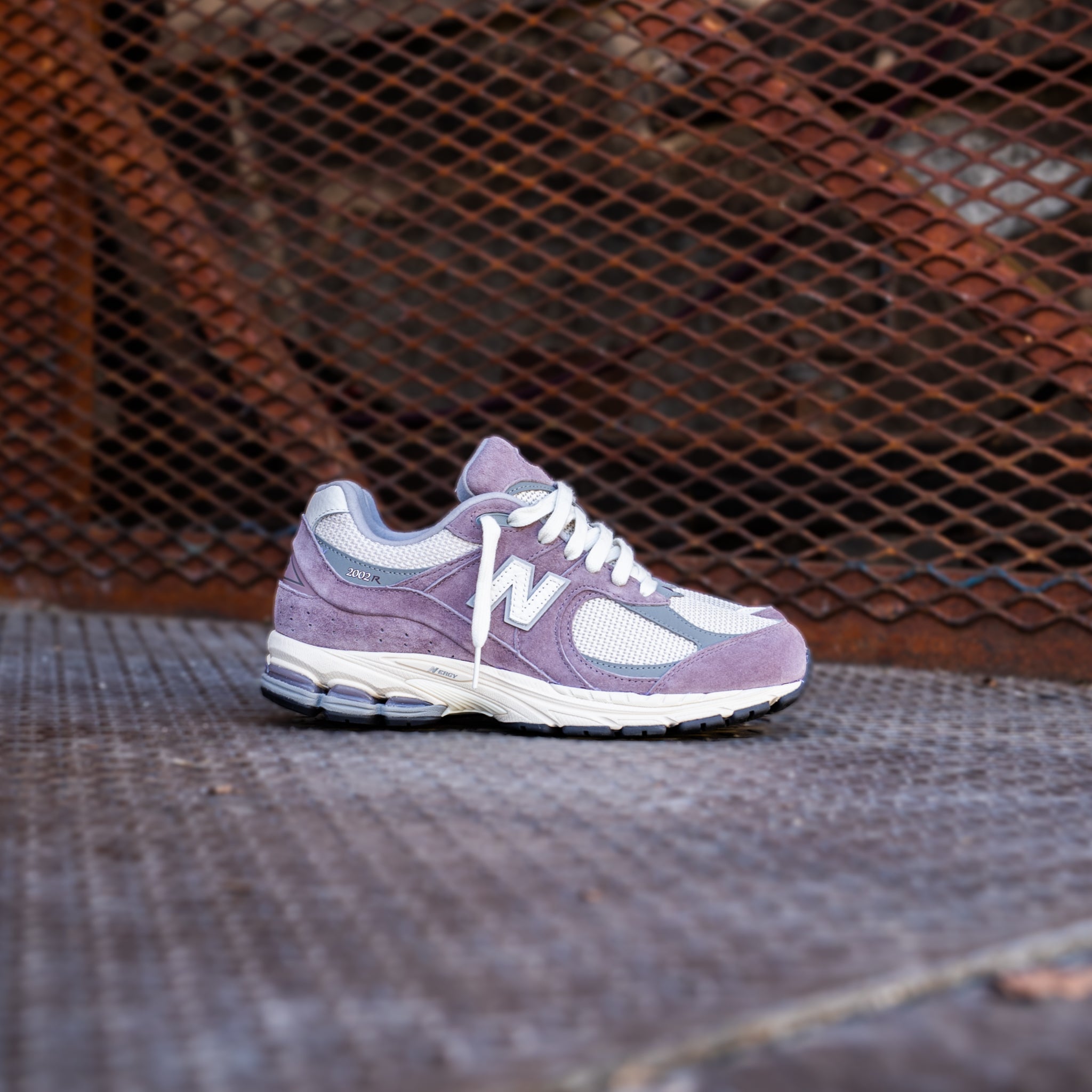 Mens New Balance 2002R (Ice Wine) - U2002RRB - New Balance