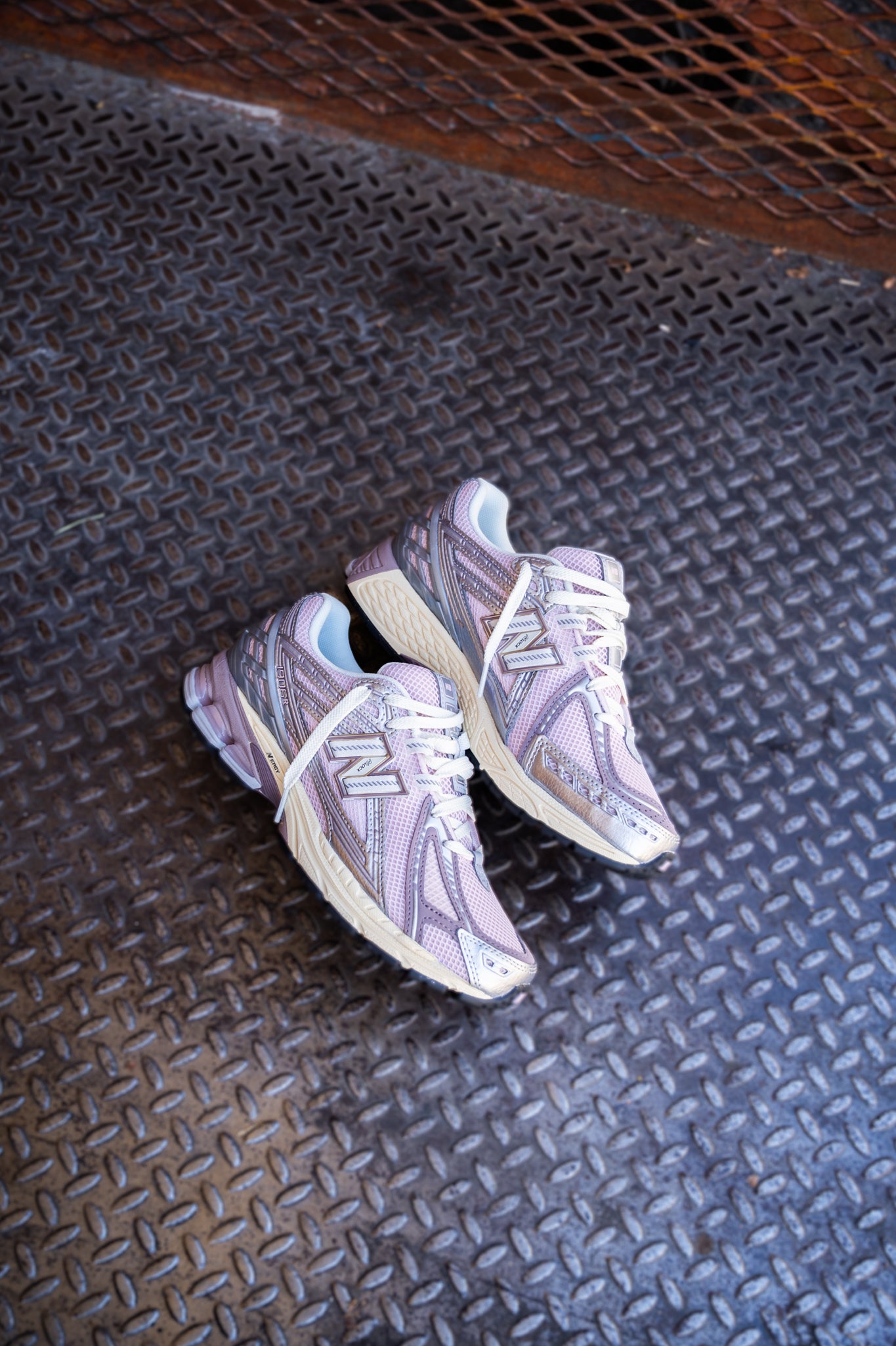 Mens New Balance 1906R (Silver/Pink) - U1906RNF - New Balance