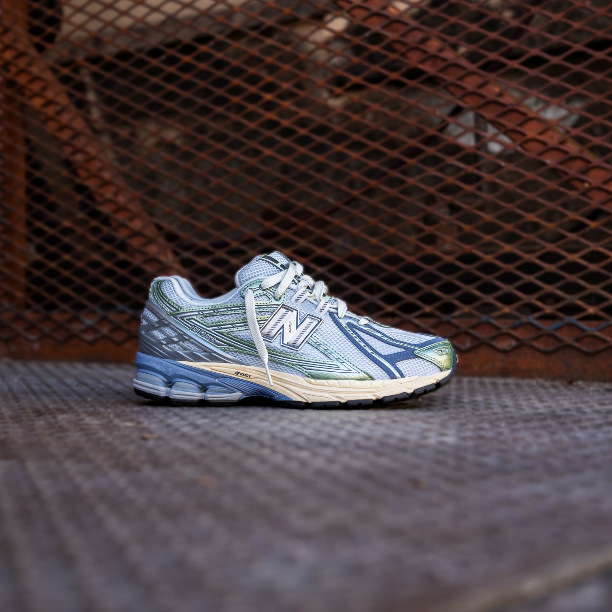 Mens New Balance 1906R (Metallic Green/Blue) - U1906RNE - New Balance