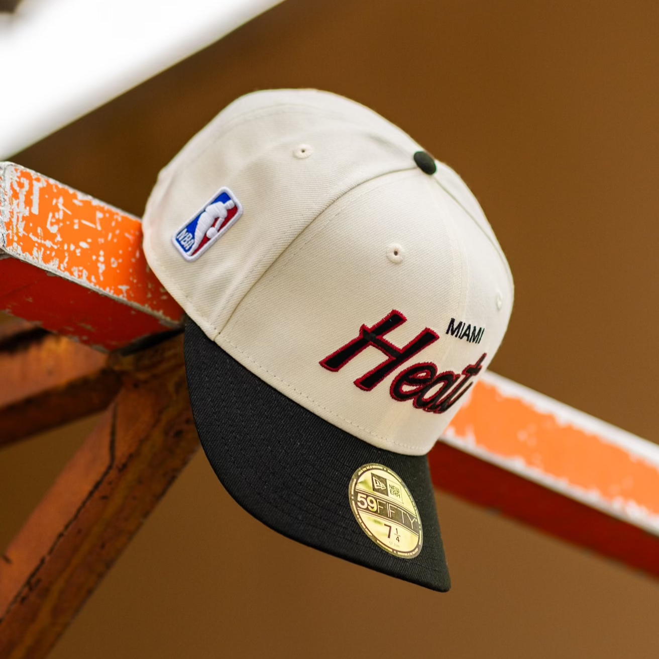 New Era Miami Heat Grey UV (Off White/Black) 59Fifty Fitted