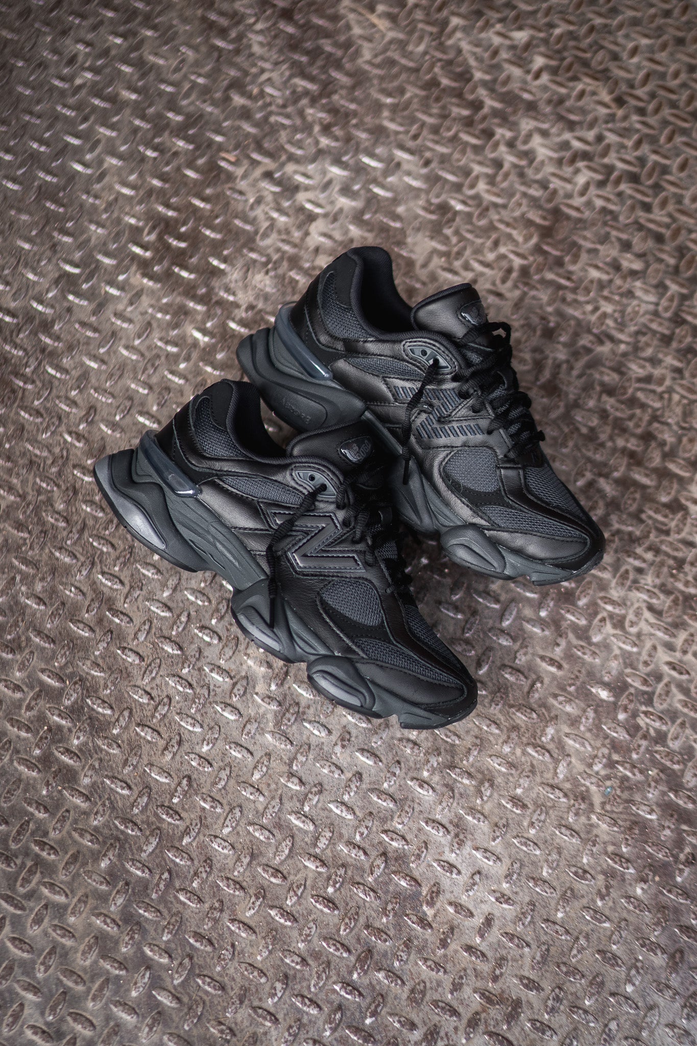 Mens New Balance 9060 (Triple Black) - U9060NRI - SNEAKER TOWN