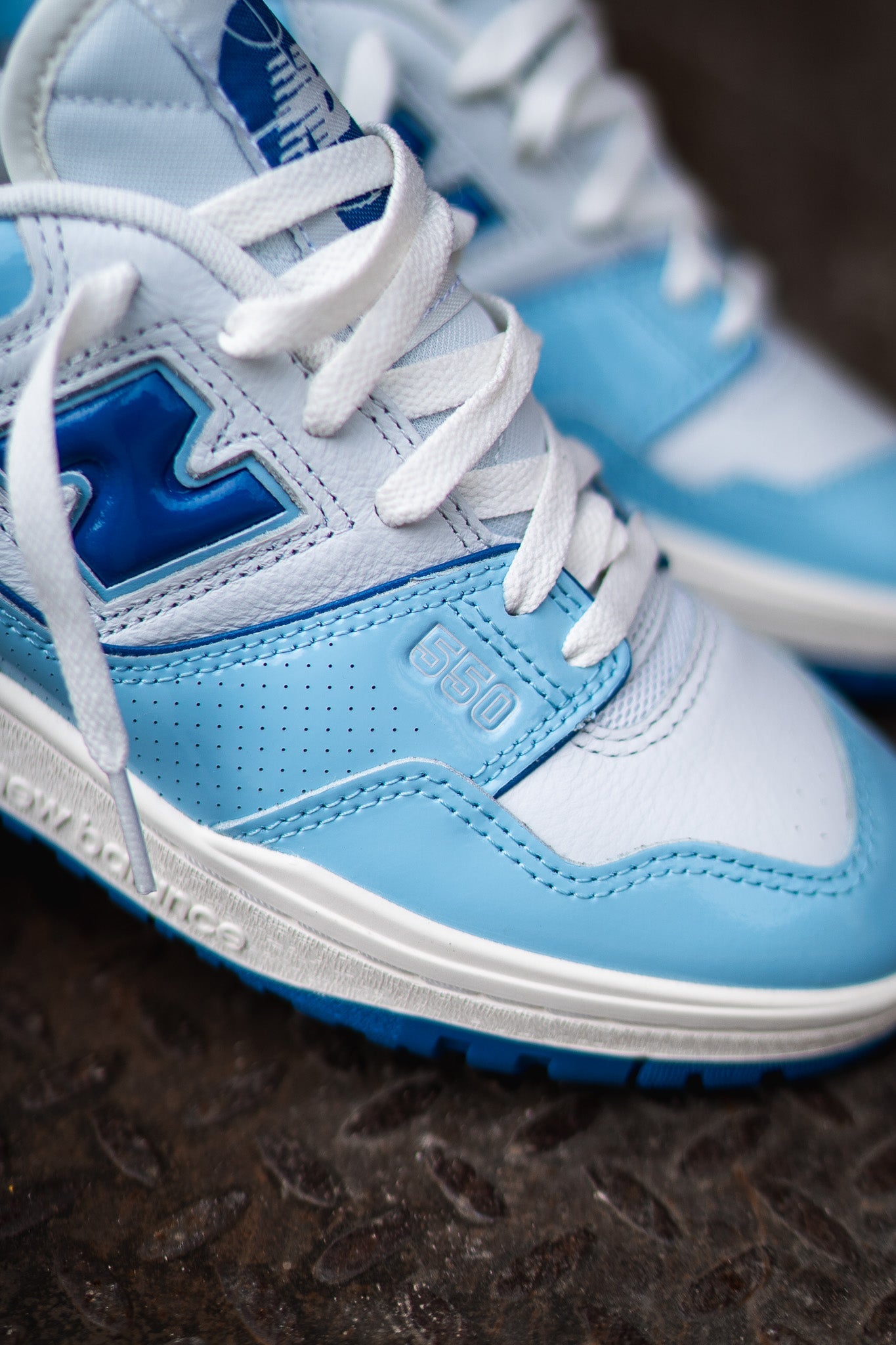 Mens New Balance 550 (White/Powder Blue) - BB550YKE - SNEAKER TOWN