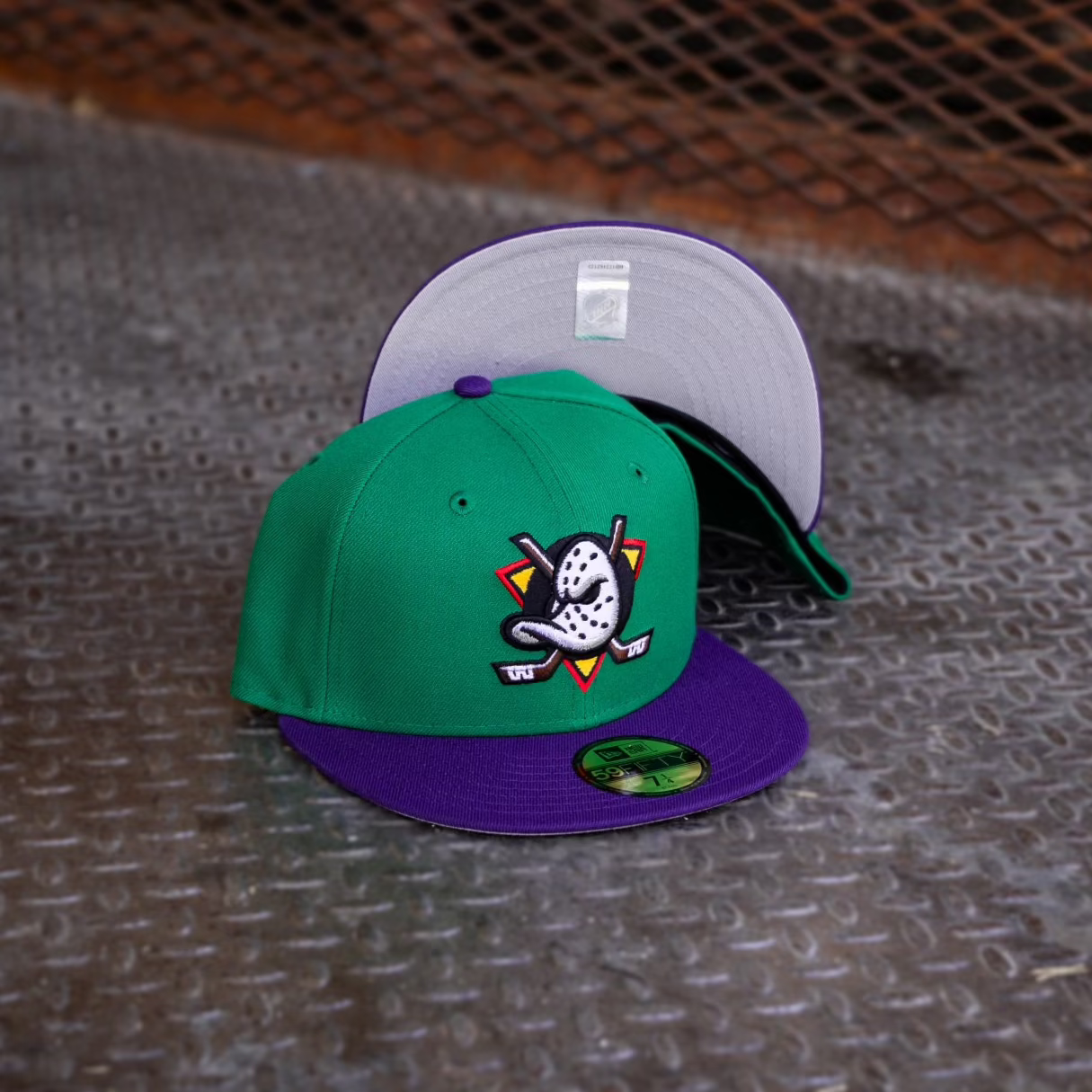 New Era Anaheim Ducks Grey UV (Kelly Green/Purple) 59Fifty Fitted - New Era