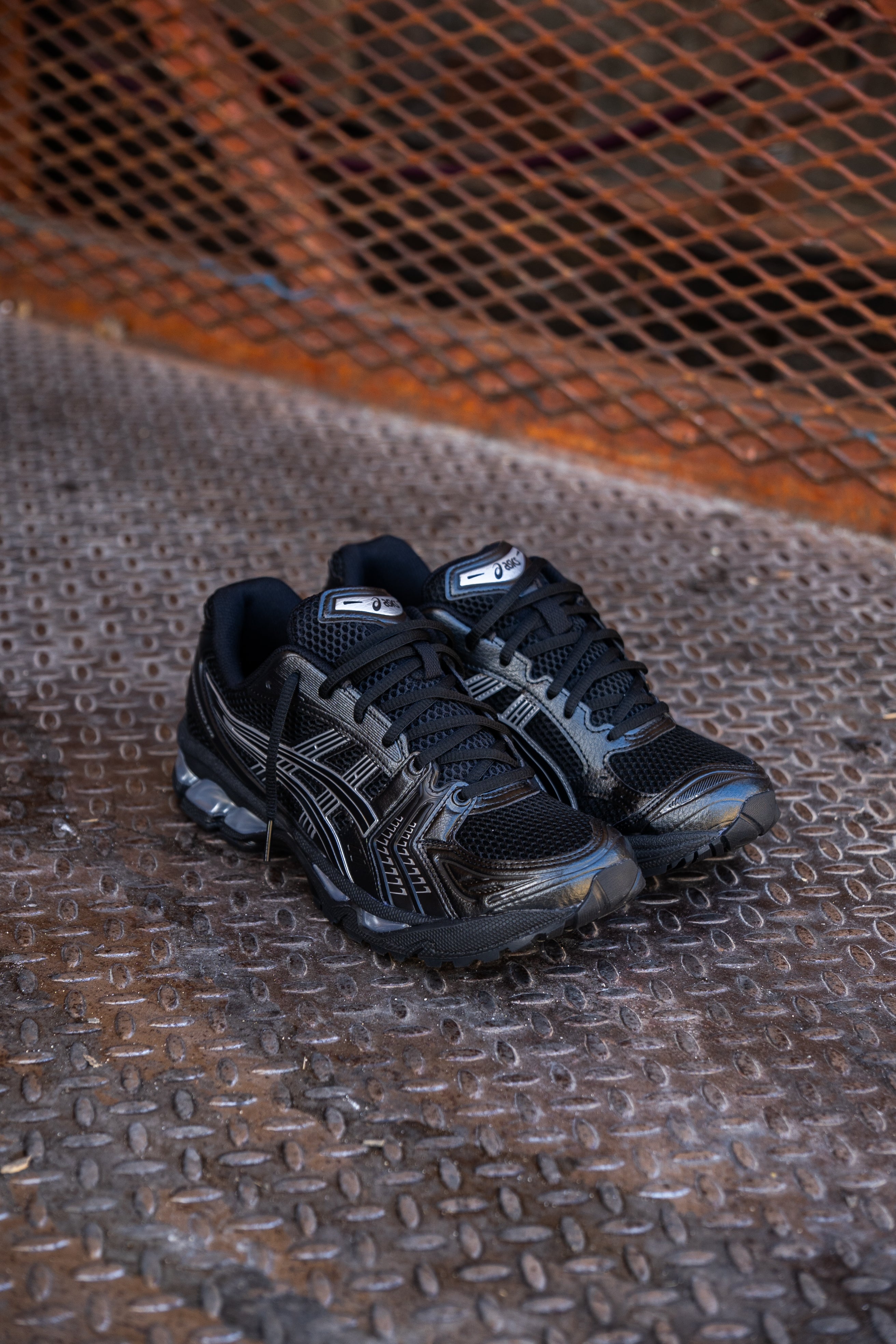Mens Asics Gel Kayano 14 (Black/Pure Silver) - Asics