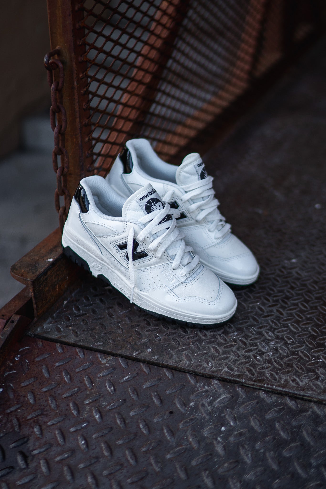 Mens New Balance 550 (White/Black) - BB550YKF - SNEAKER TOWN