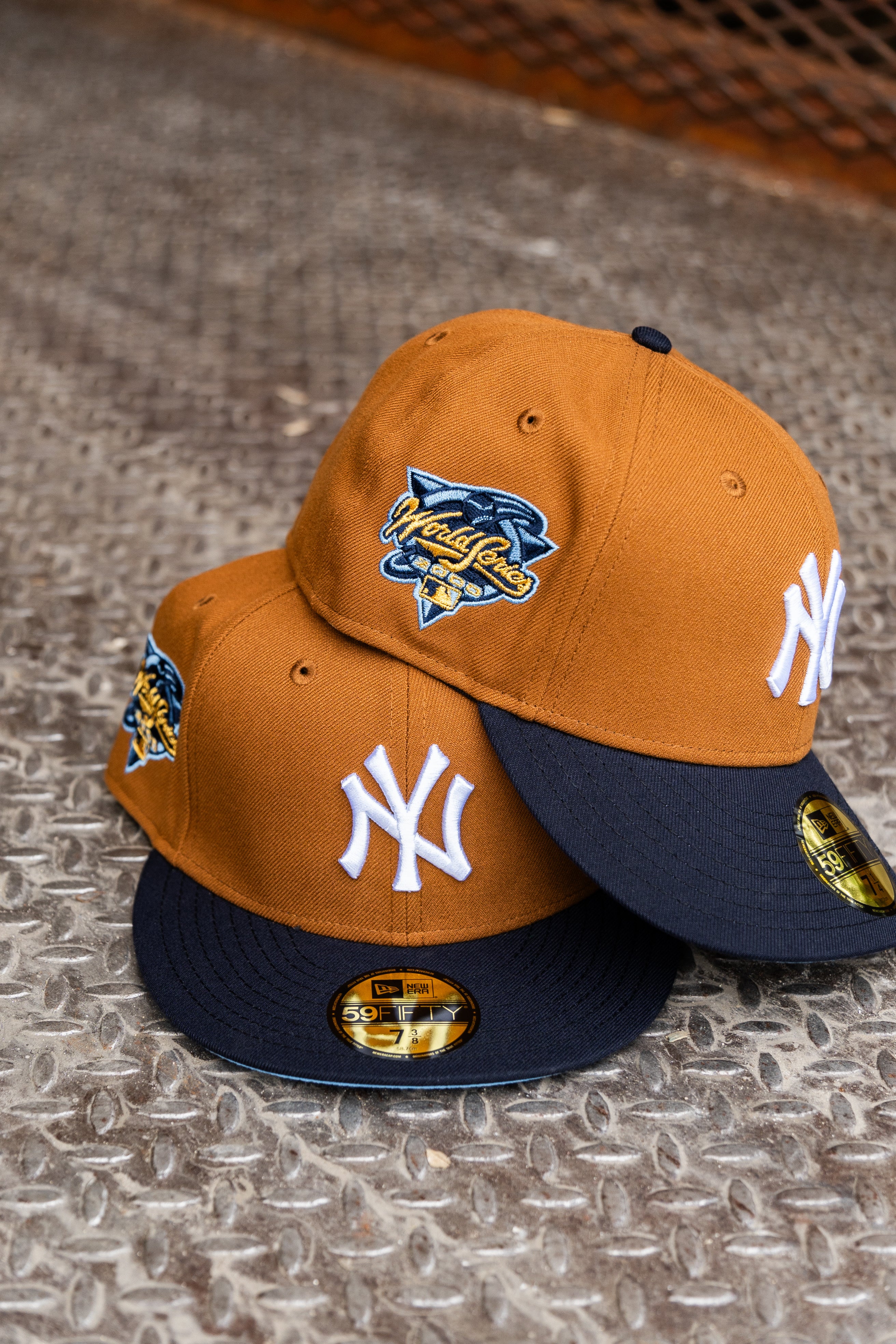 New Era New York Yankees 2000 World Series Sky UV (Peanut/Navy) 59Fifty Fitted