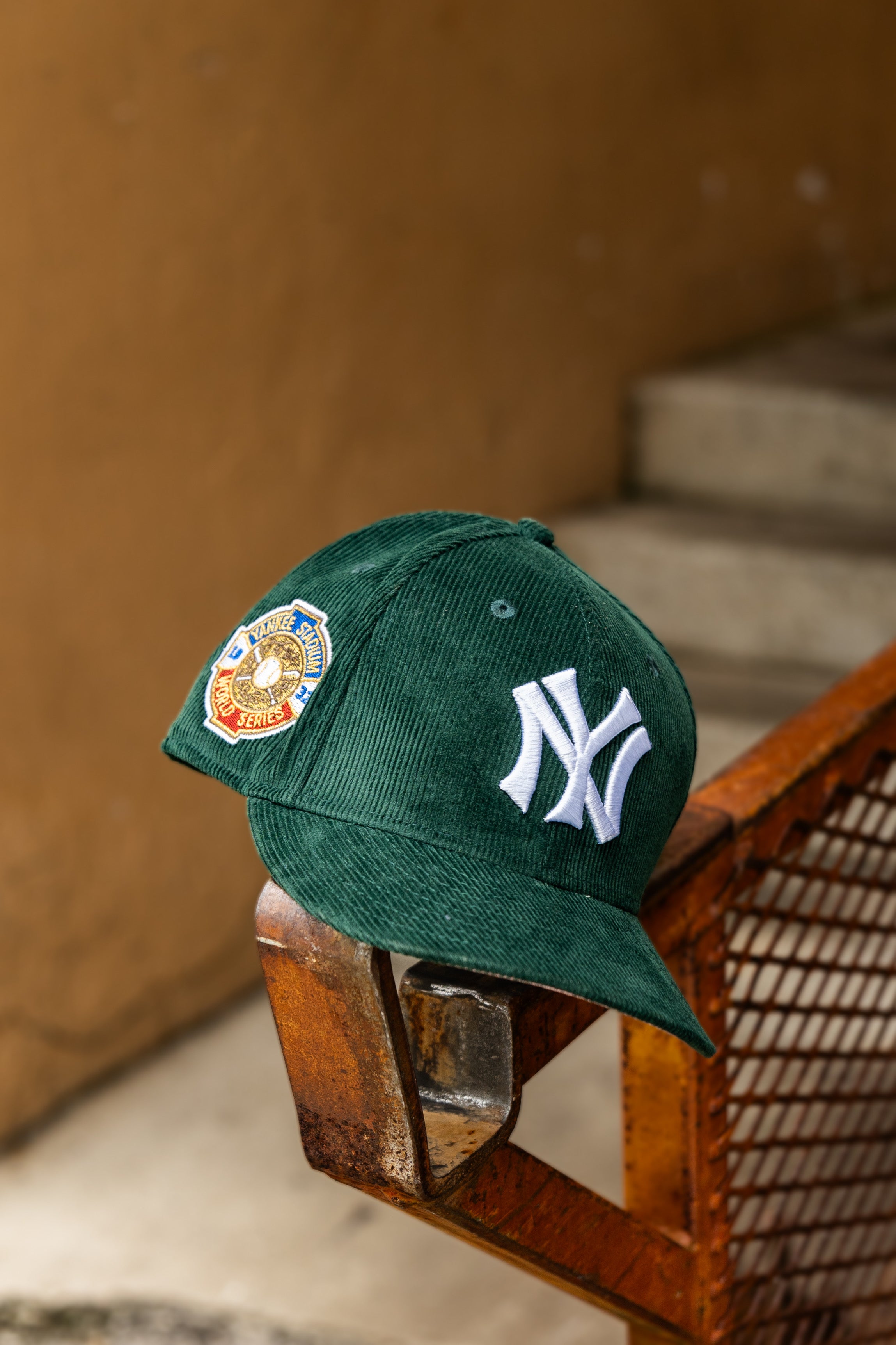 New Era New York Yankees 1932 World Series Pink UV 59Fifty Fitted (Green Corduroy)