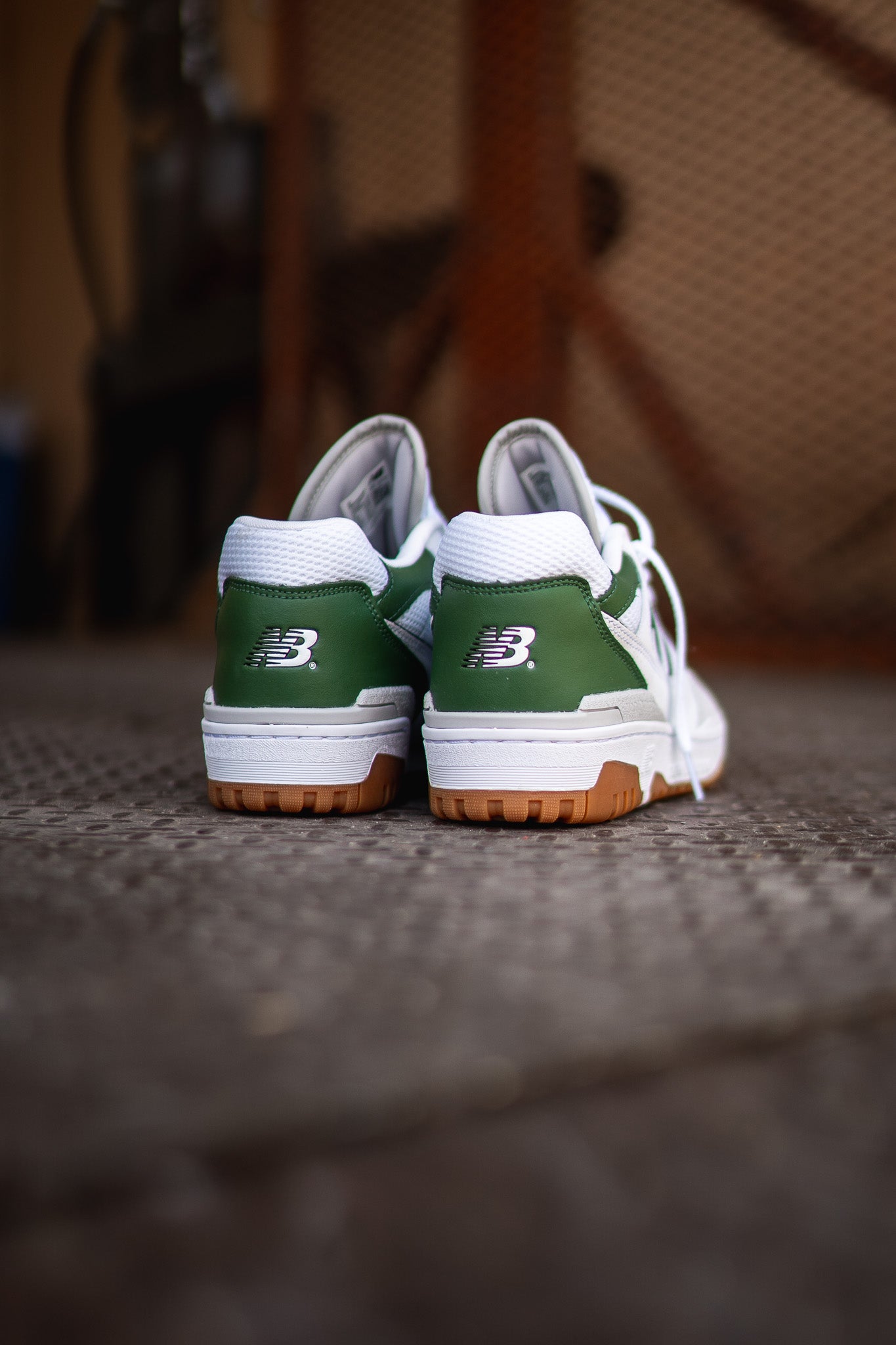 Mens New Balance 550 (White/Pine Green) - BB550ESB - SNEAKER TOWN