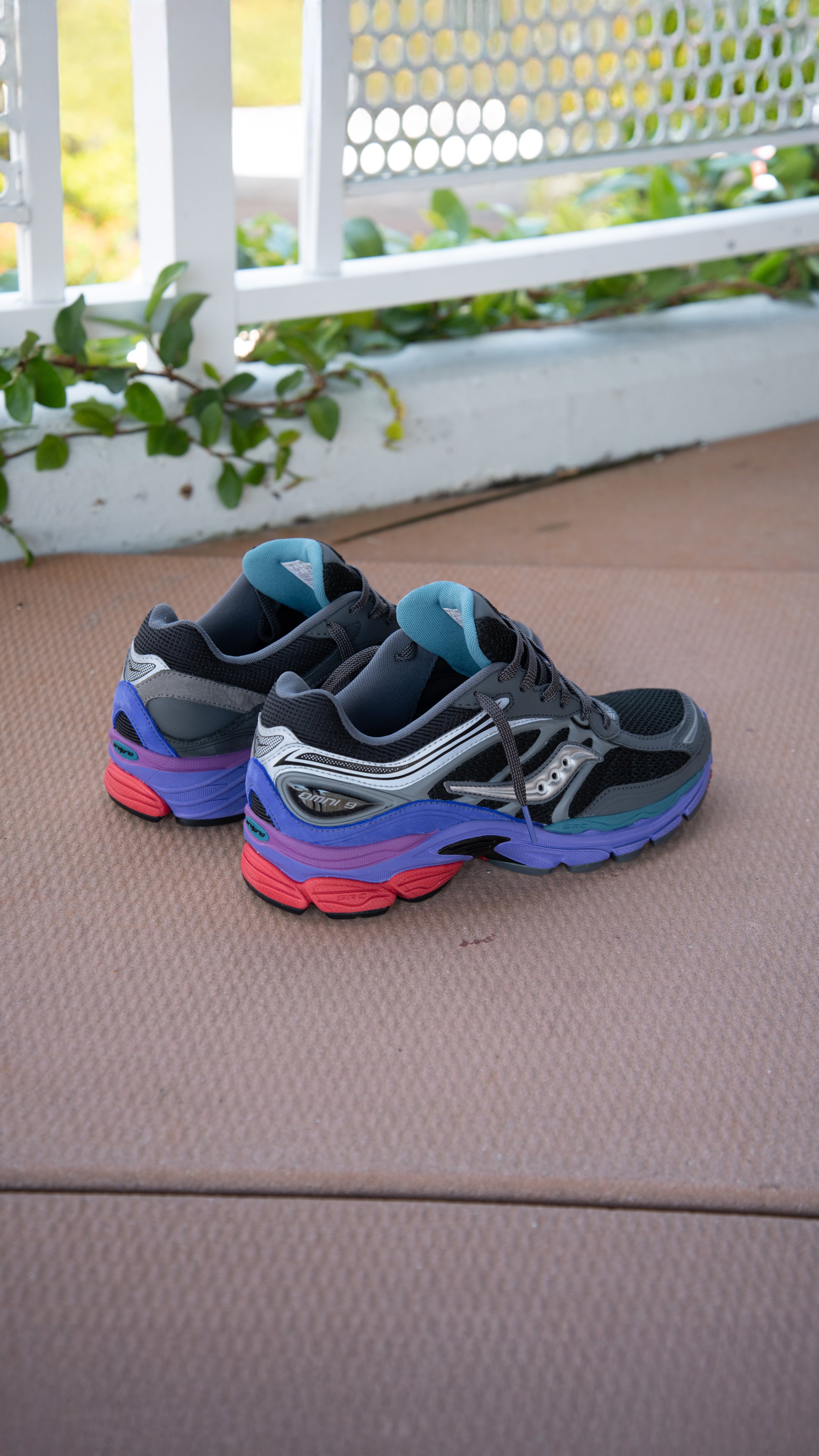 Mens Saucony ProGrid Omni 9 Galaxy (Black/Multi) - Saucony