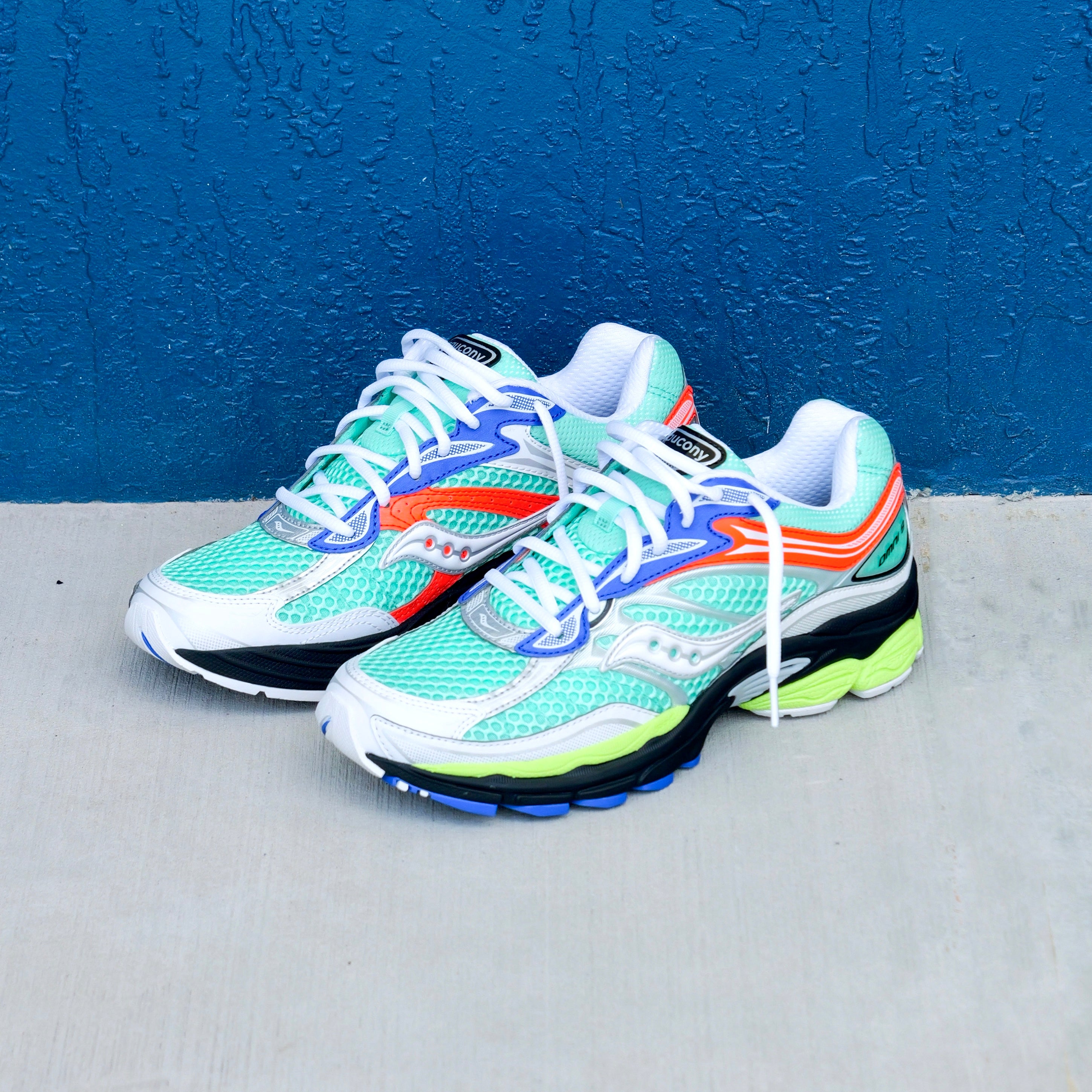 Mens Saucony ProGrid Omni 9 (Mint/Multi)